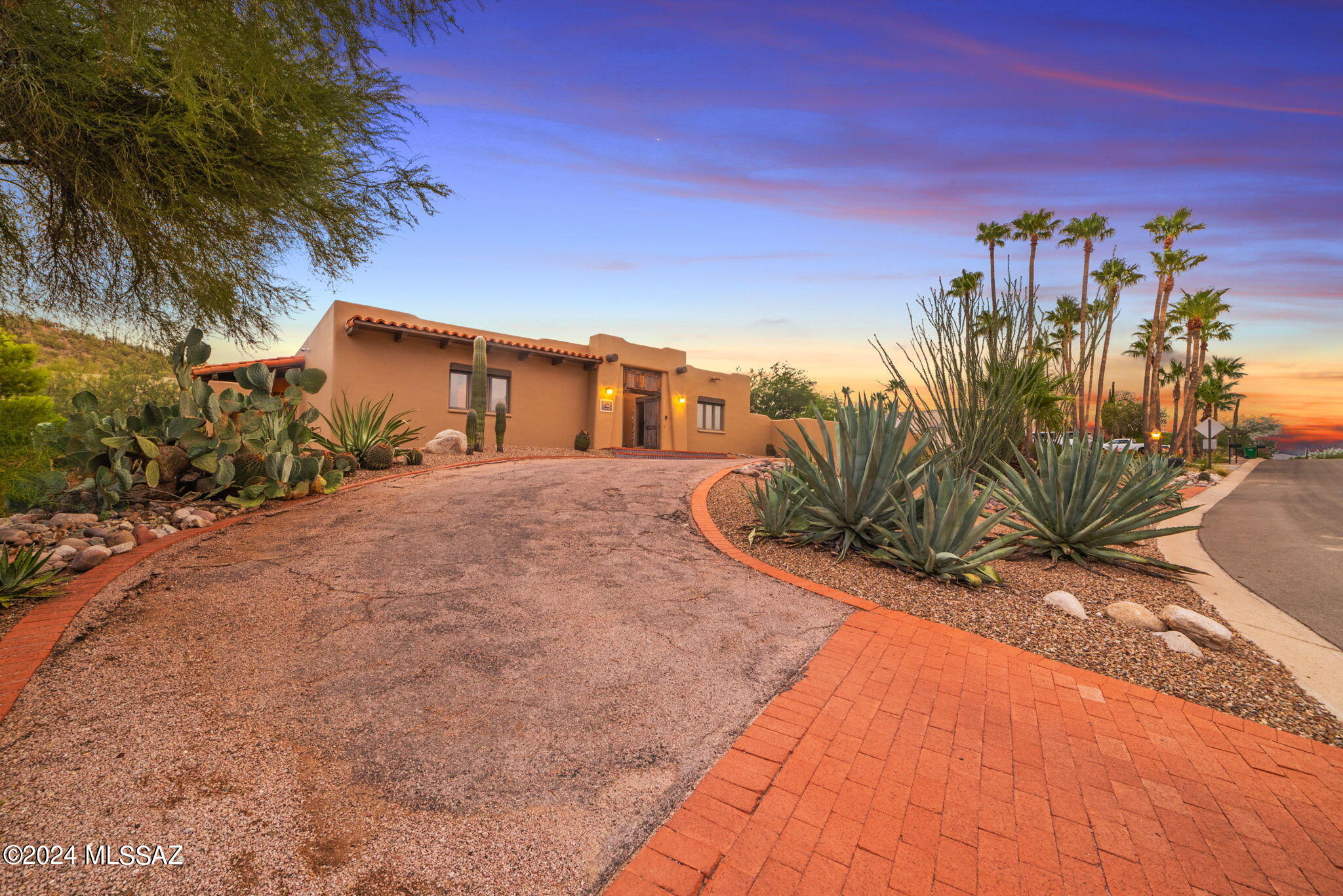 Sabino Vista Knolls (61-135) - Residential