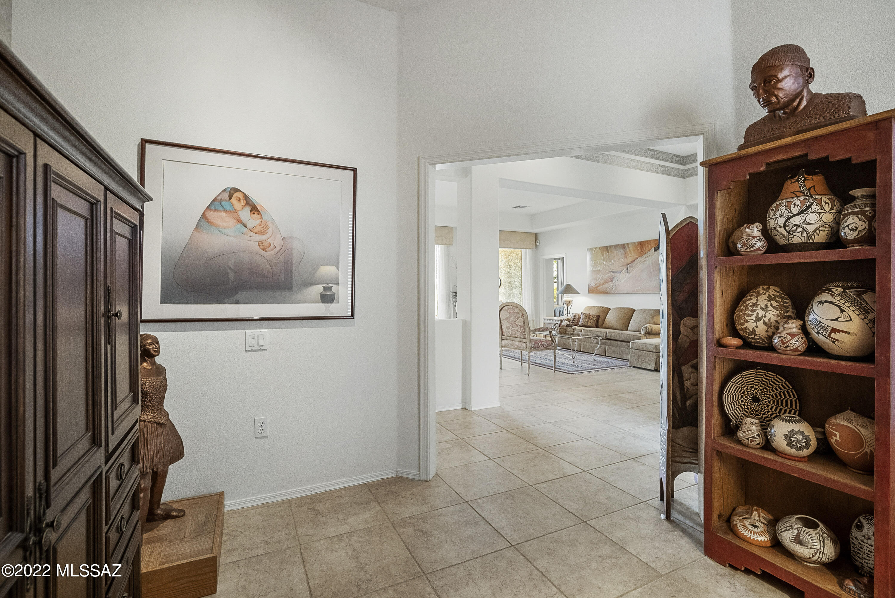 San Ignacio Heights (136-156) - Residential
