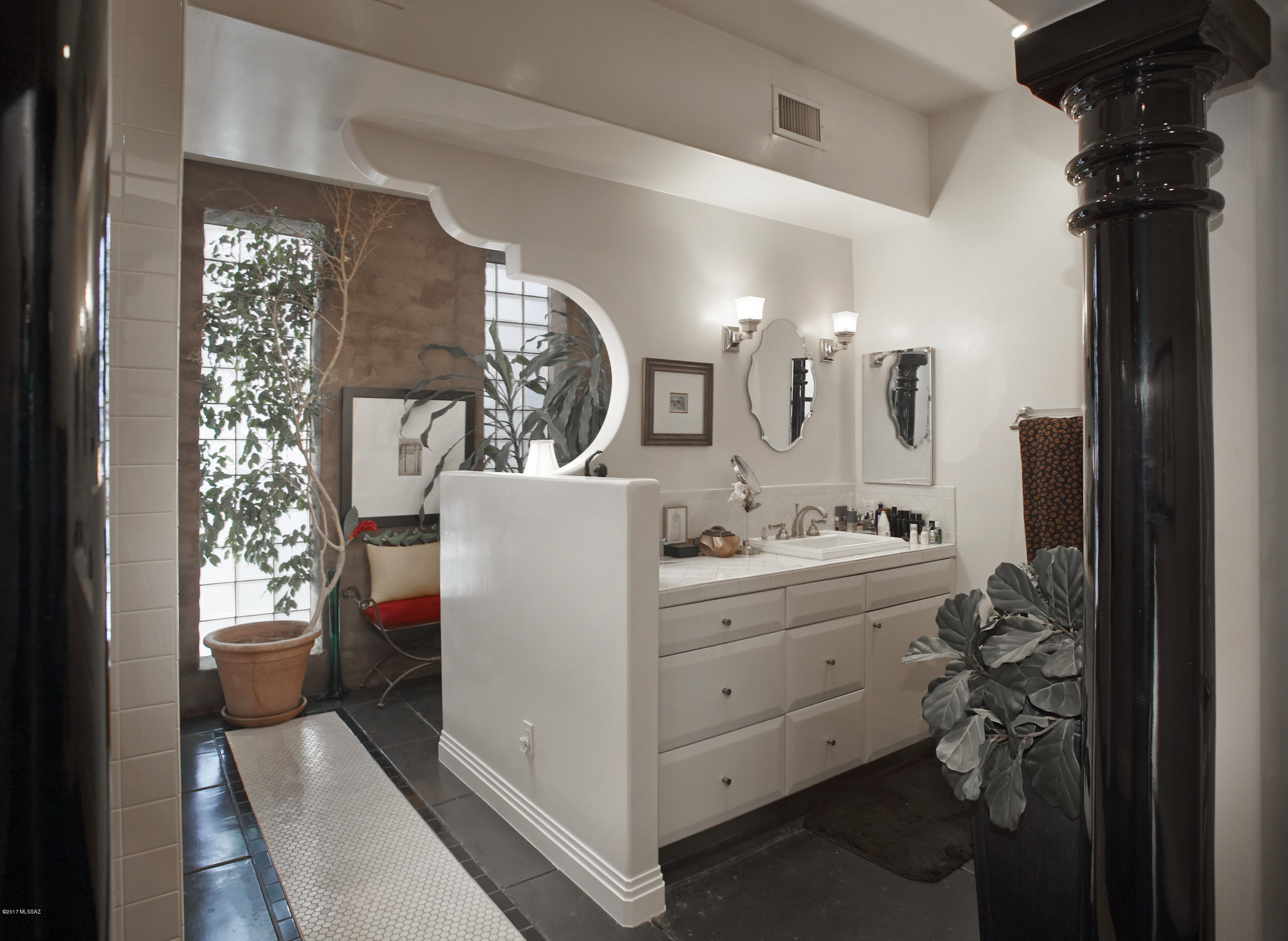 Fort Lowell Place (1-12) - Residential