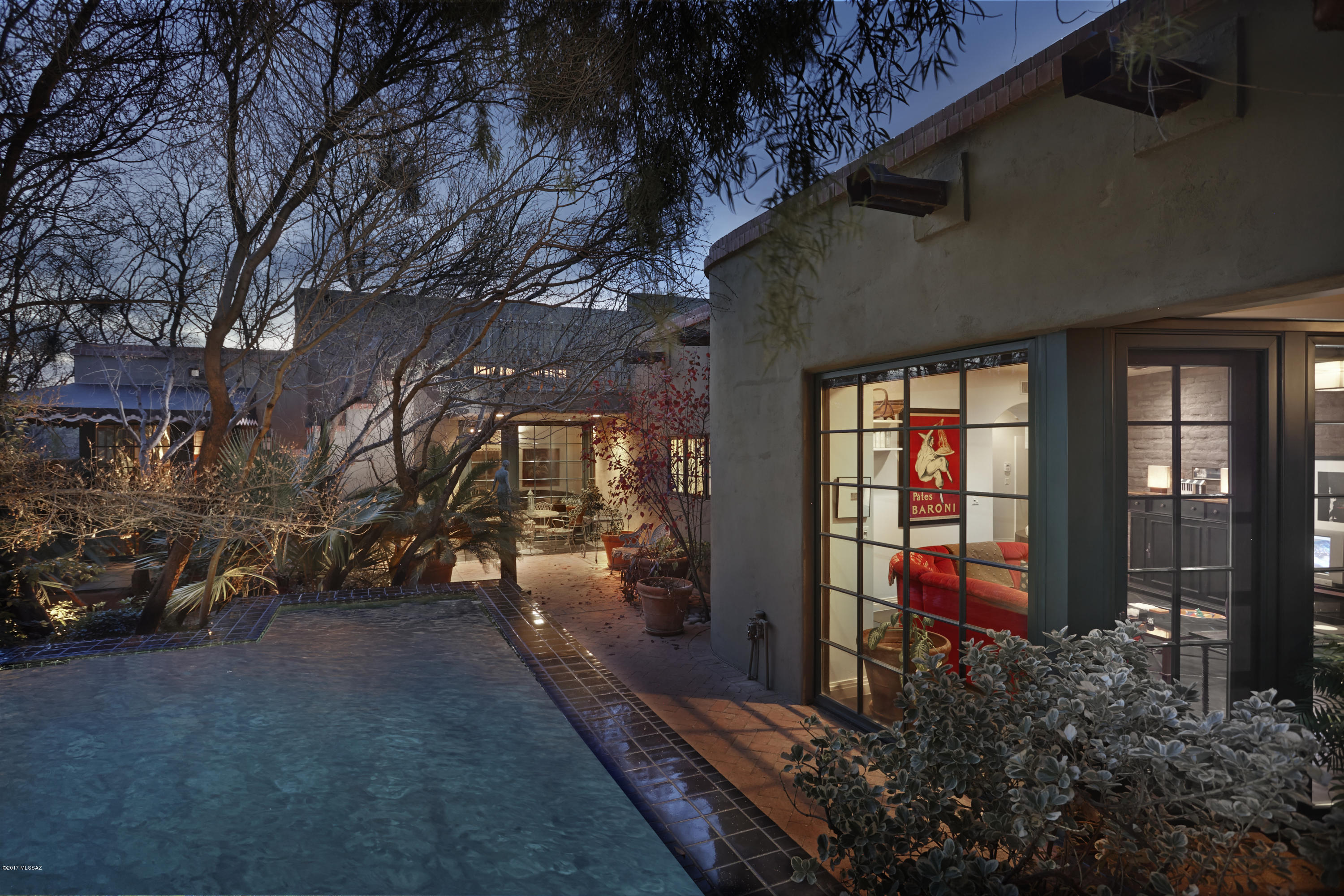 Fort Lowell Place (1-12) - Residential