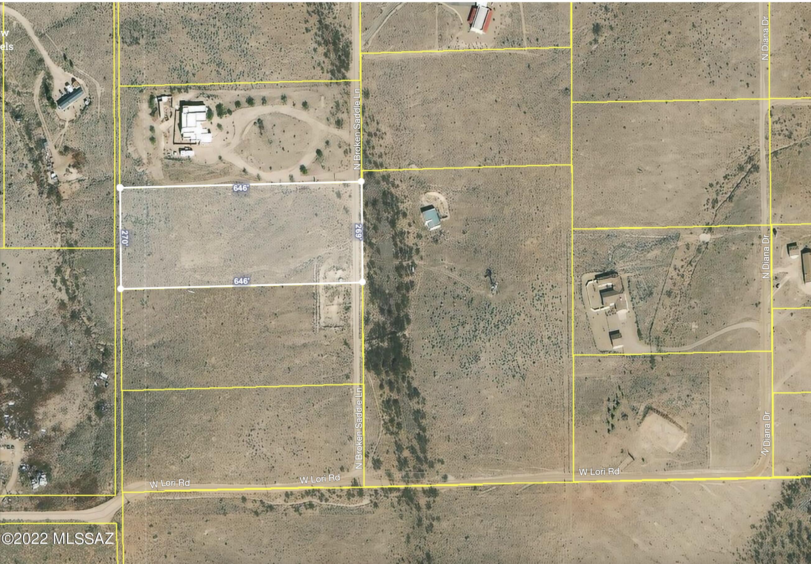 Make your way to the quiet rural area of Mescal to see this fantastic lot! Beautiful sweeping views, flat building area. This property is ready to build with electric, phone, and water  available. Well-Share. Great location ''out of town'' but only 15 minutes to Benson or 25 minute drive to Vail.
