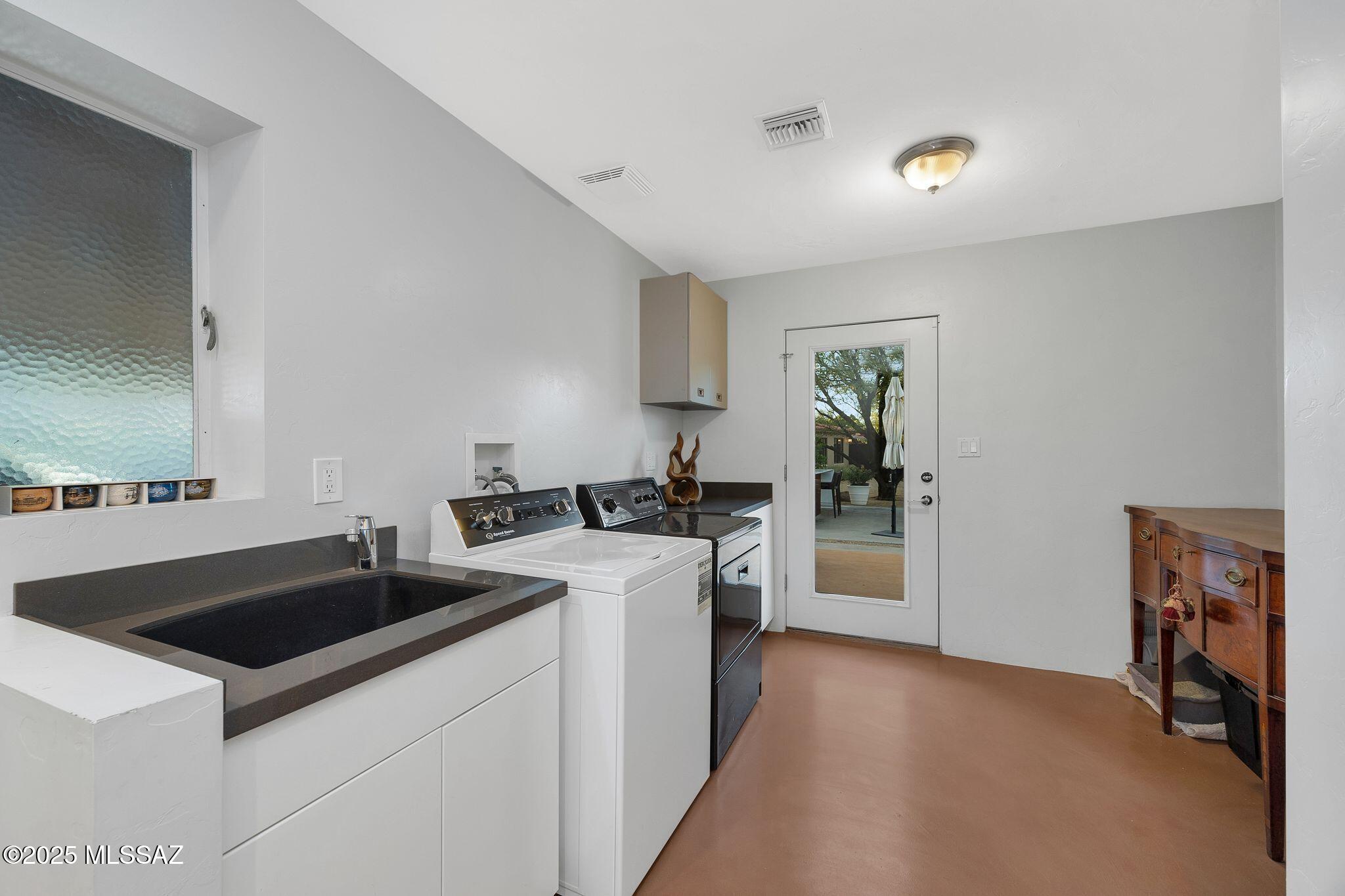 Encanto Park - Residential