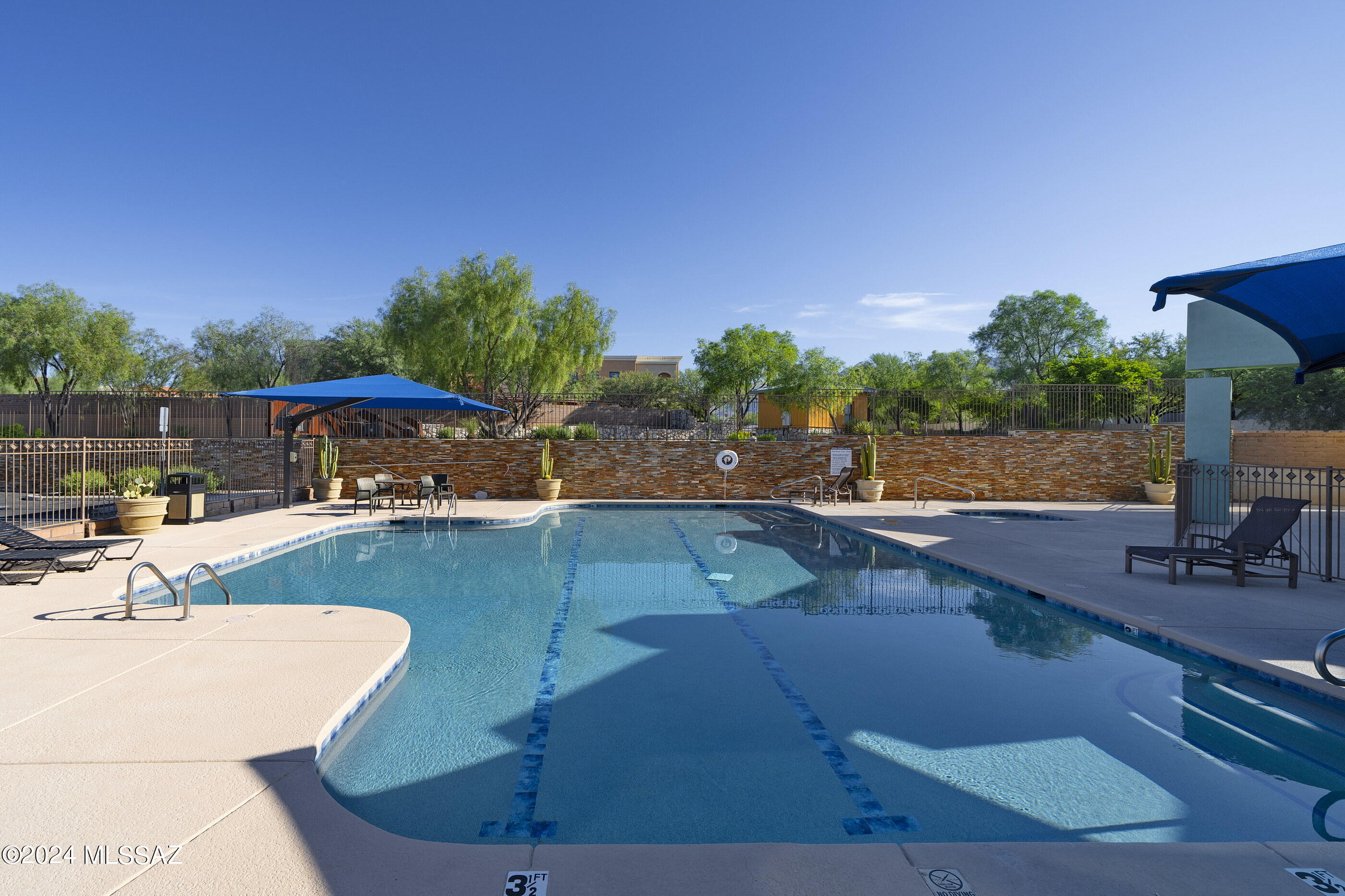 River Walk (1-140) - Residential