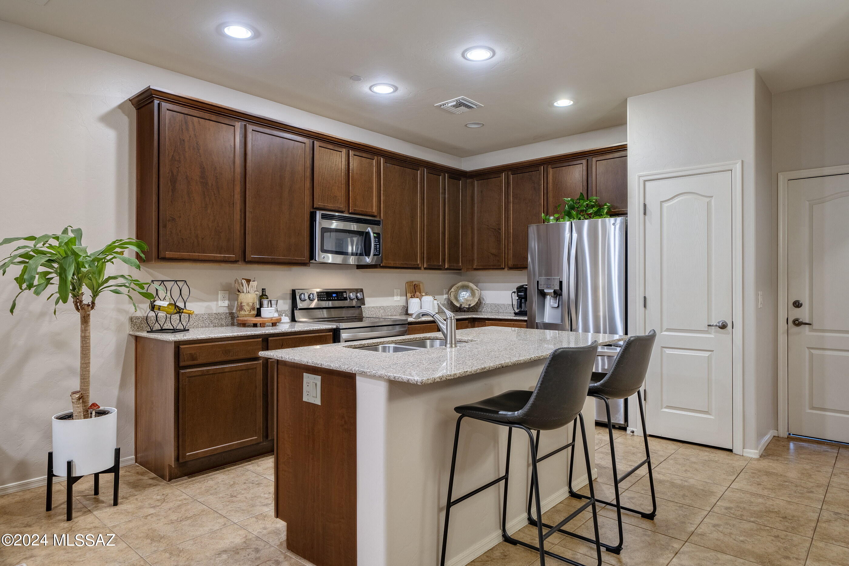 River Walk (1-140) - Residential