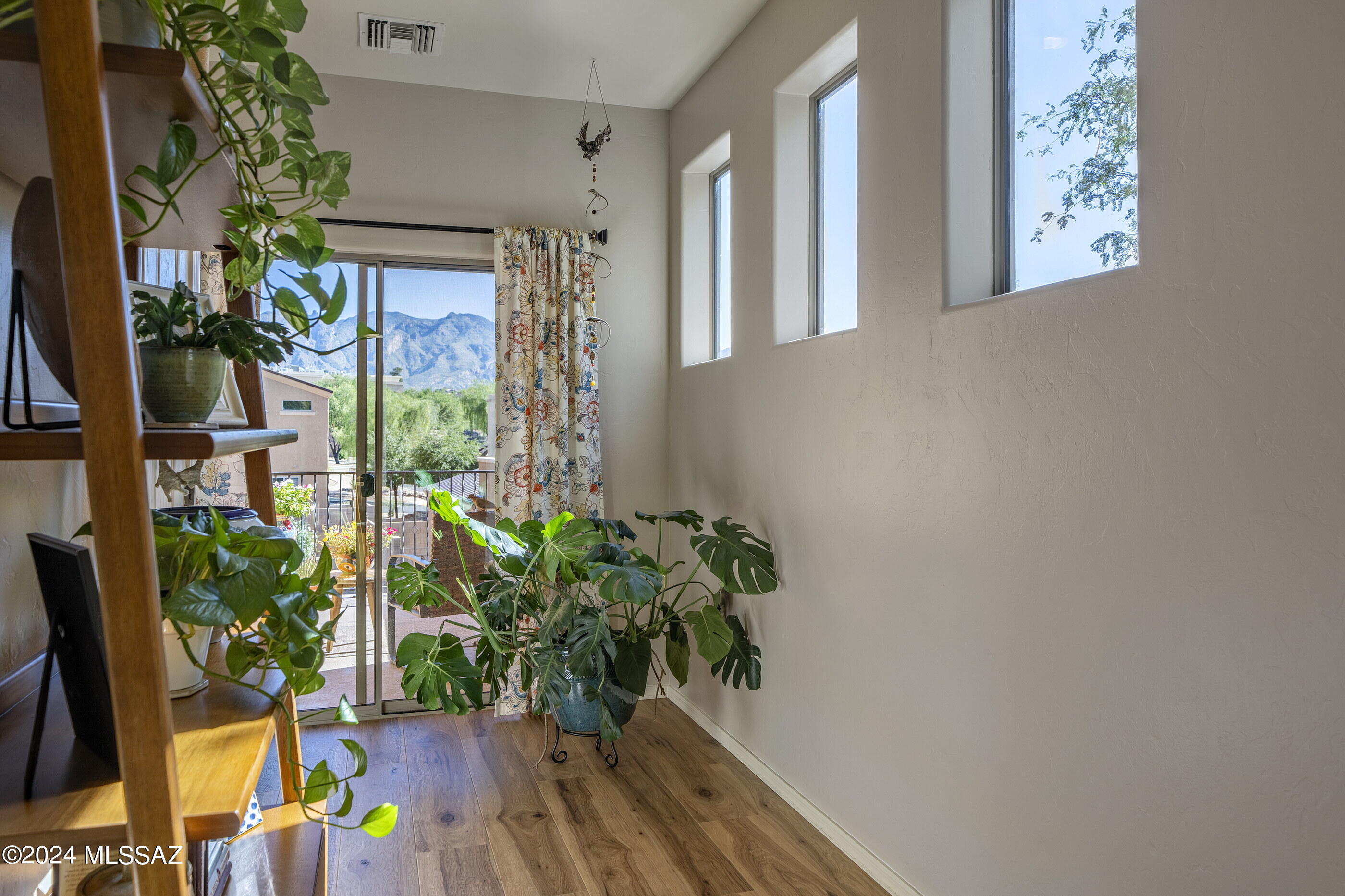 River Walk (1-140) - Residential