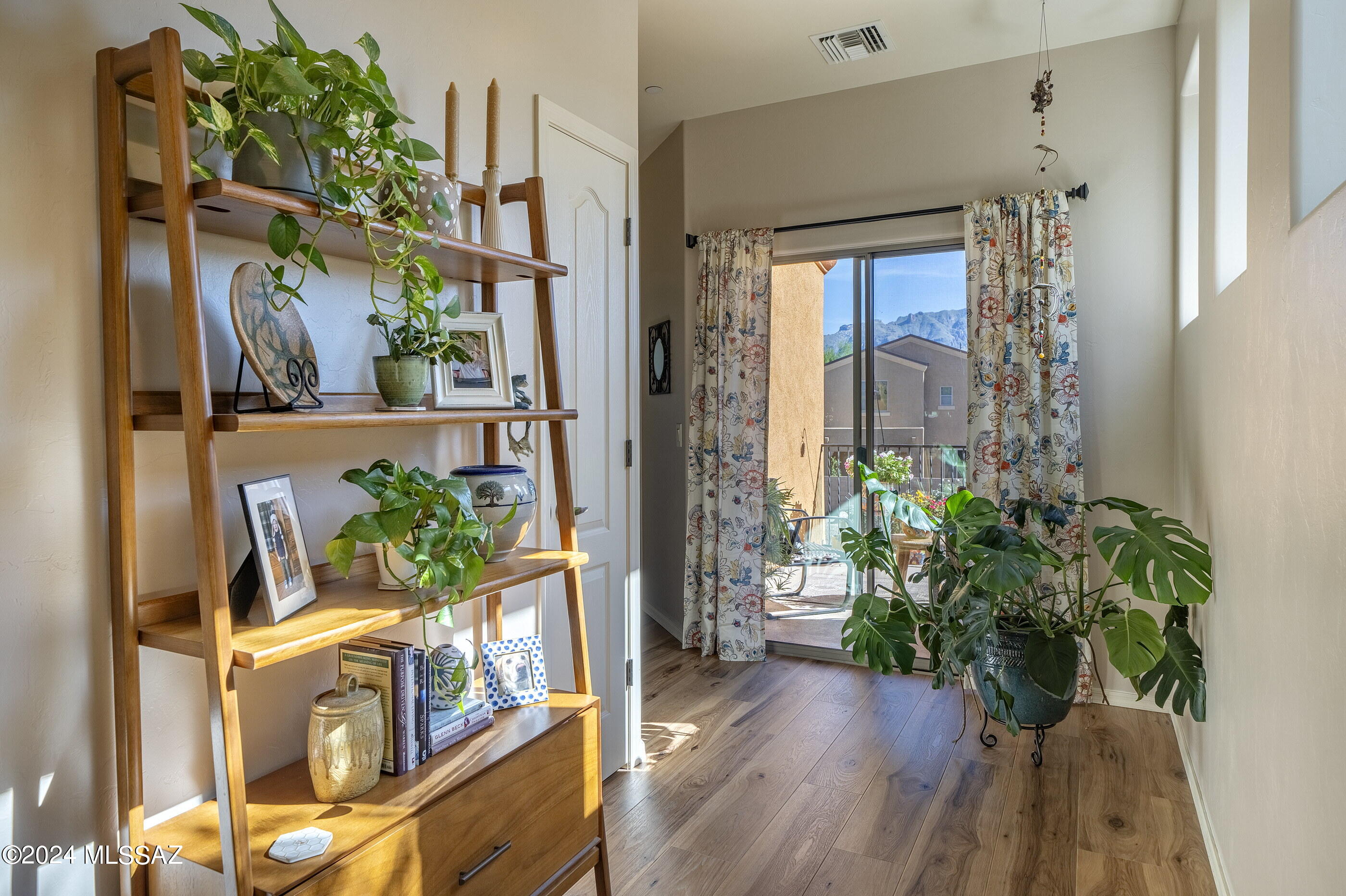 River Walk (1-140) - Residential