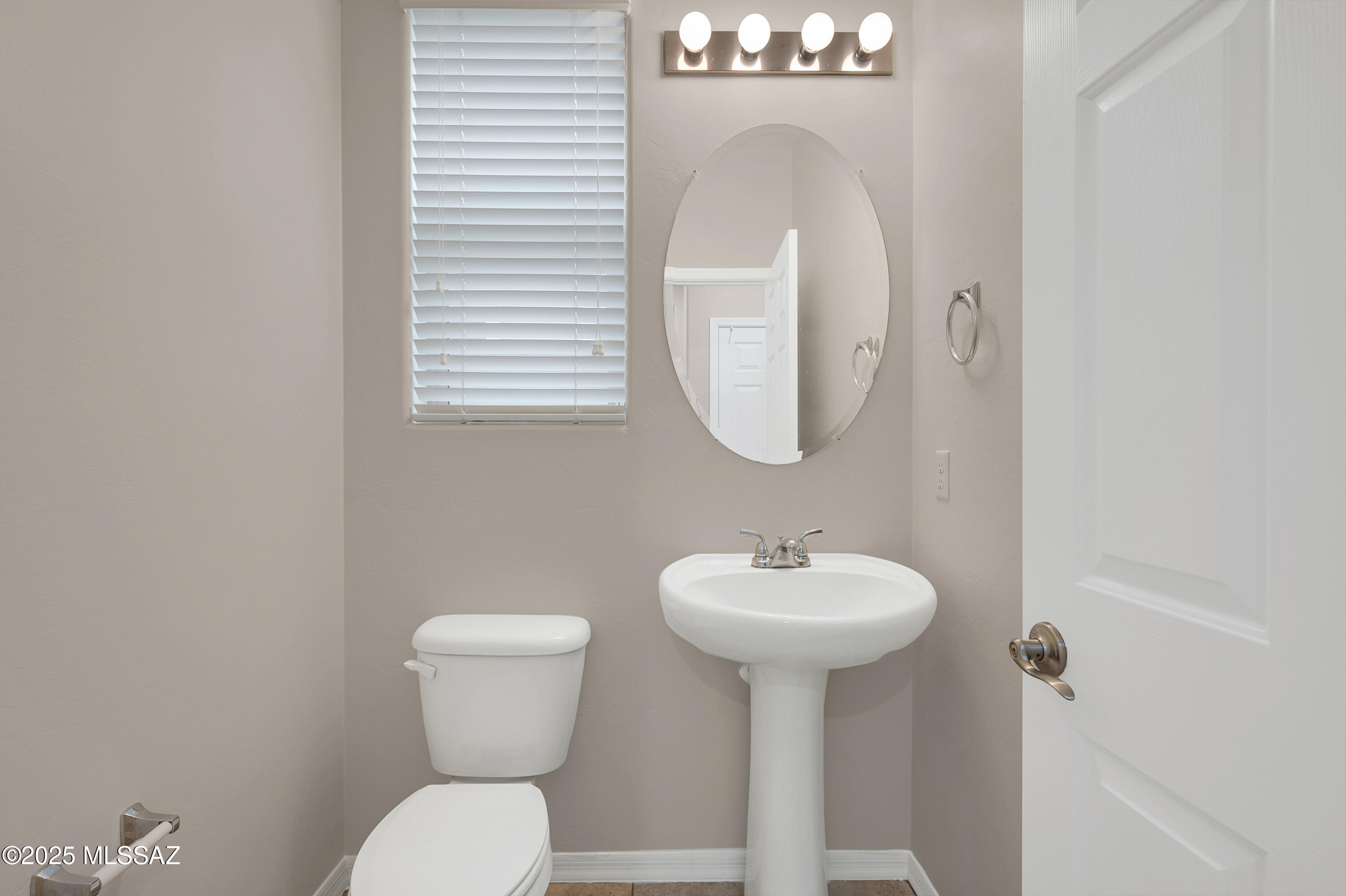 Presidios at Rancho Sahuarita (1-927) - Residential Lease