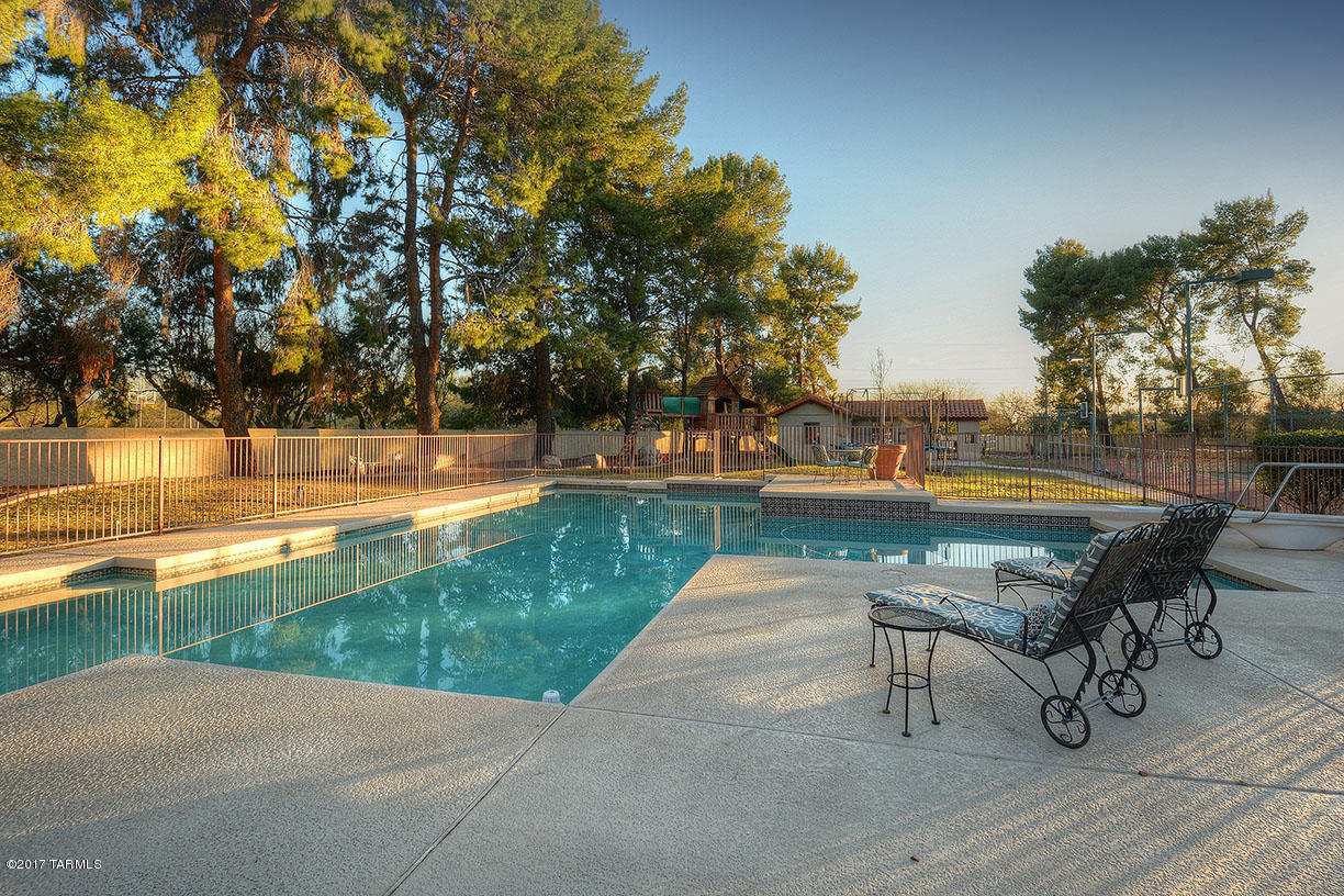 Country Club Estates NO. 3 (1-25) - Residential