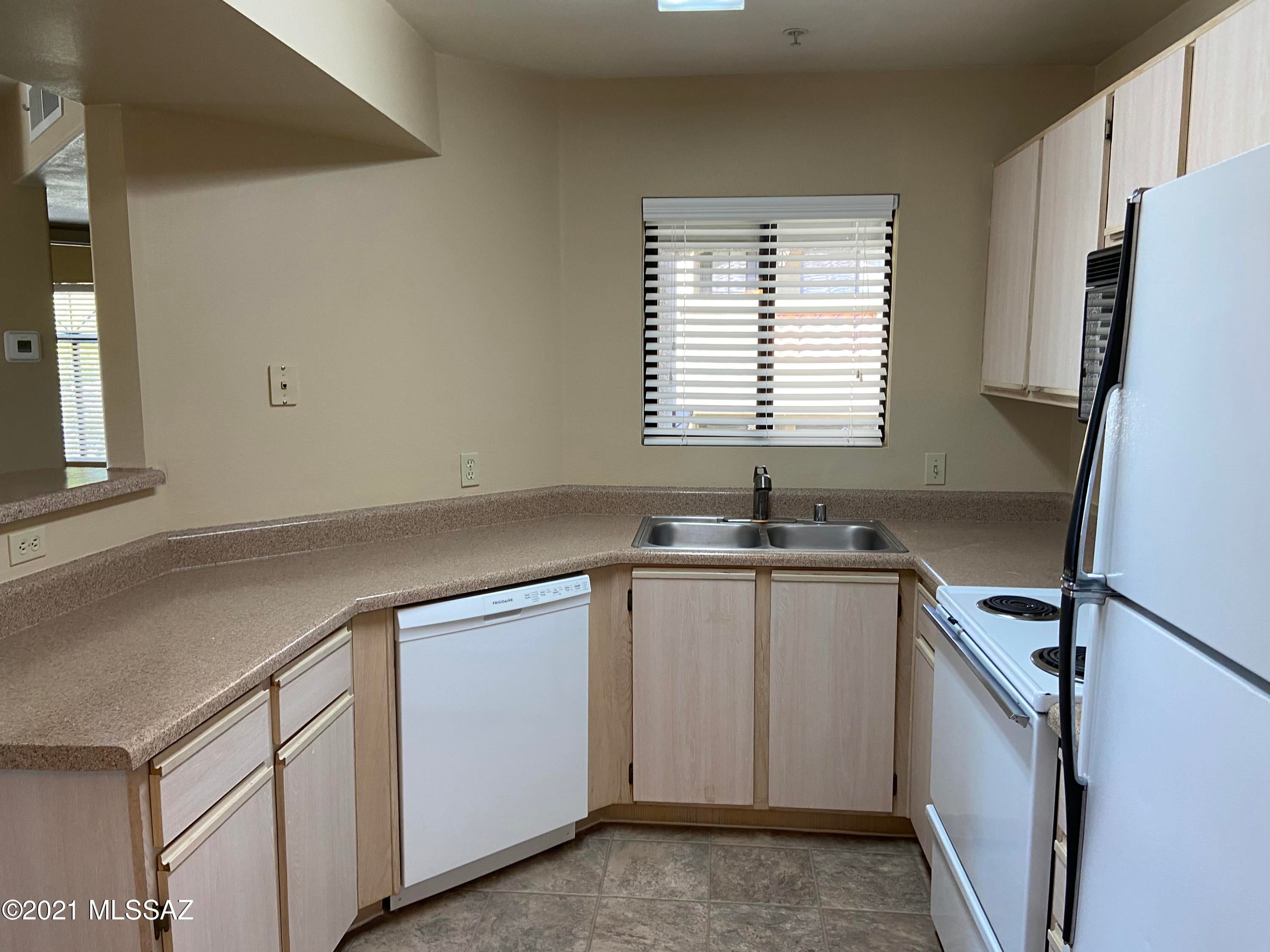 Veranda at Ventana Condominiums - Residential Lease