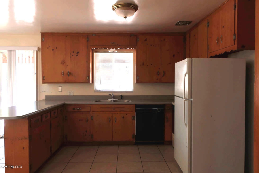 Crest View - Residential Lease
