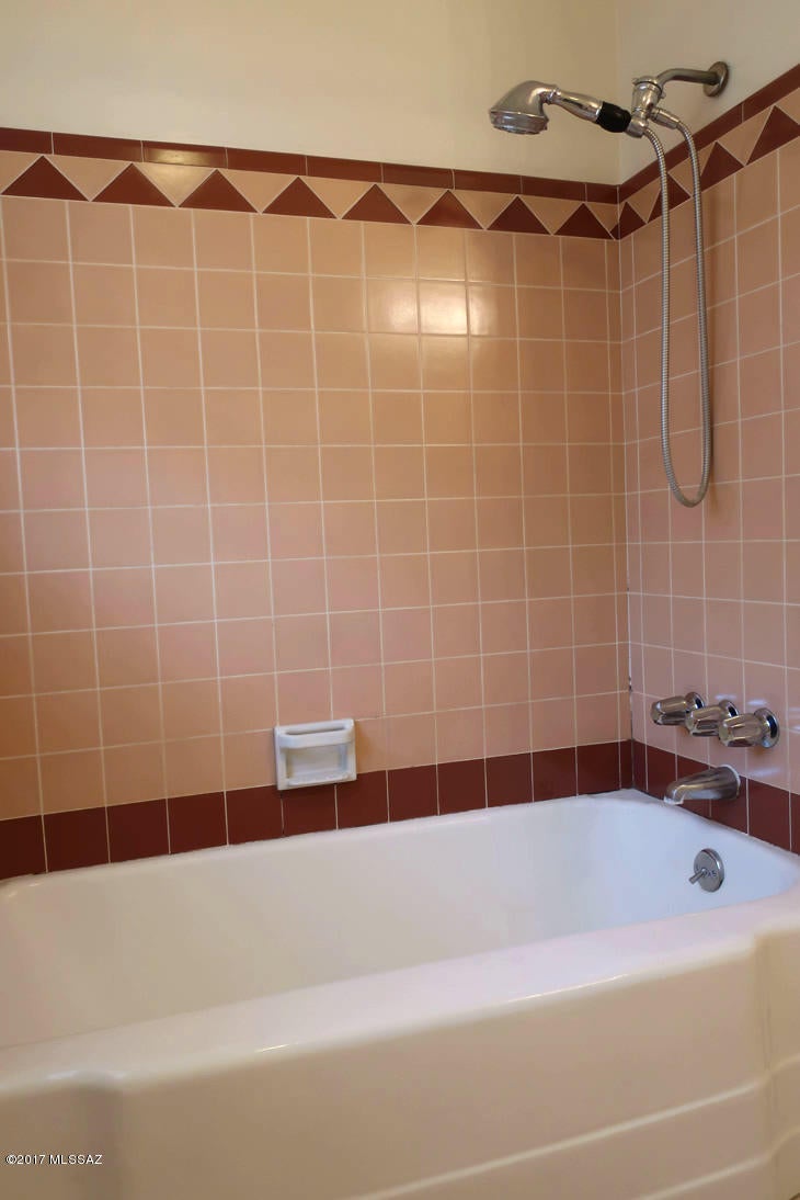 Crest View - Residential Lease