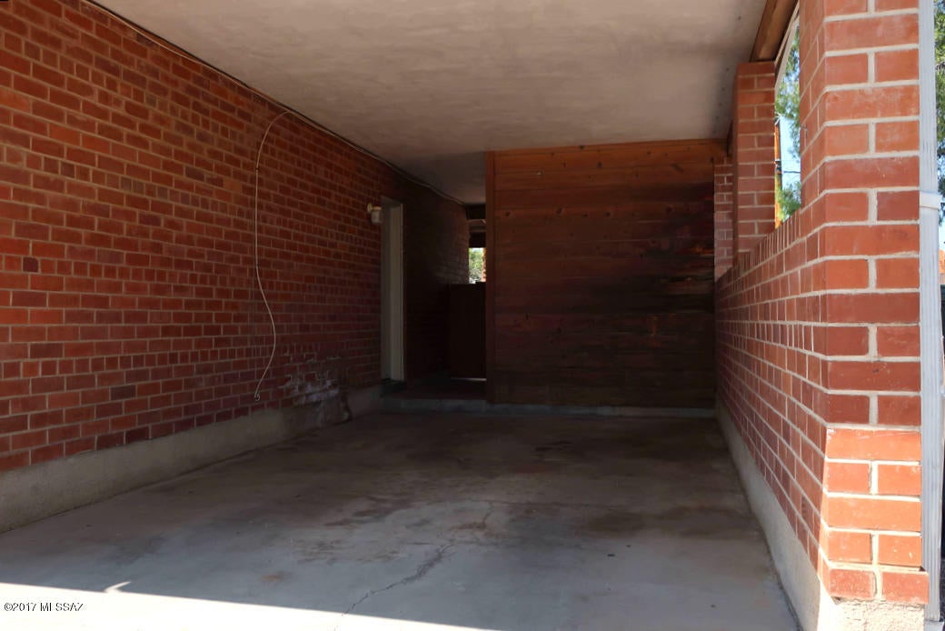 Crest View - Residential Lease