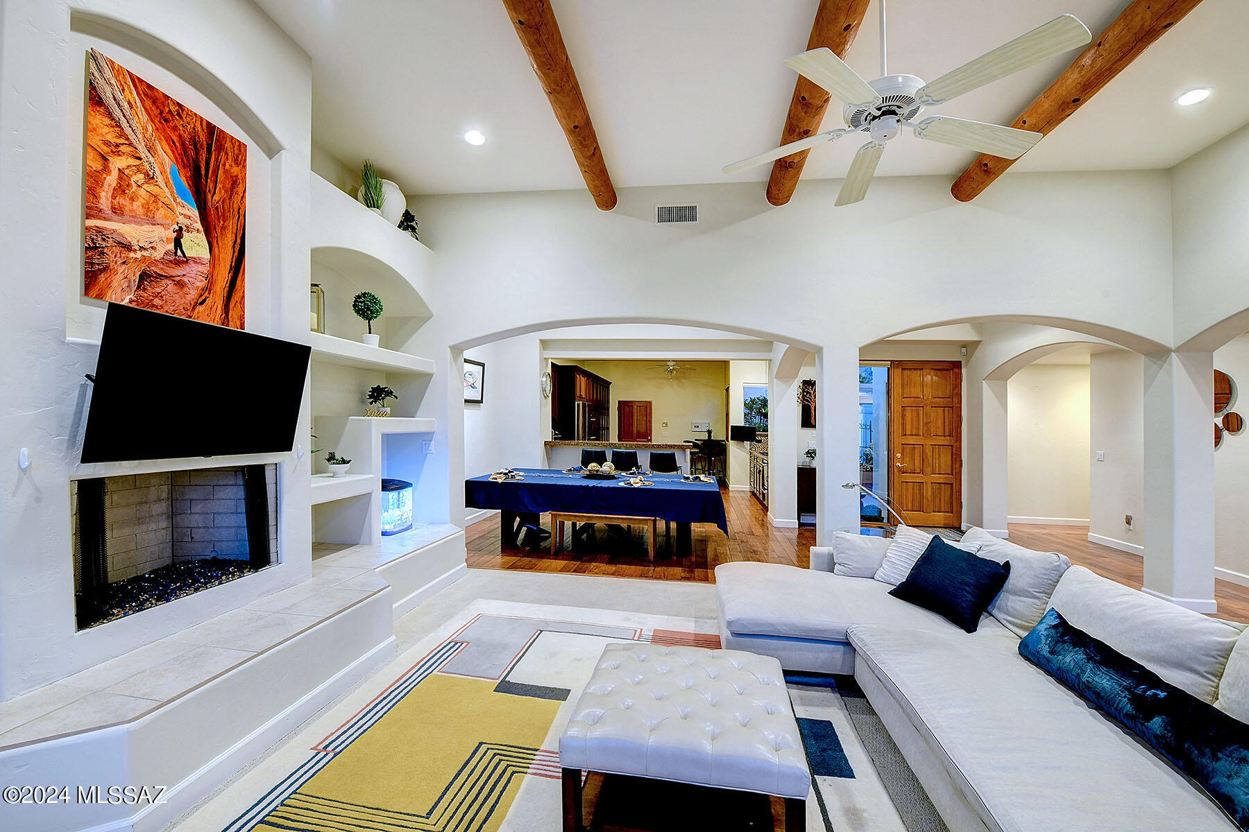 El Diamante II (1-40) - Residential