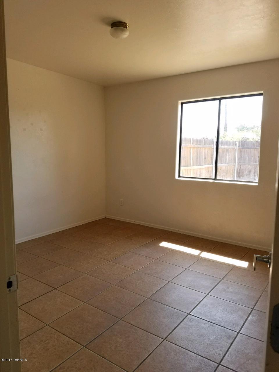 Lincoln Park - Residential Lease
