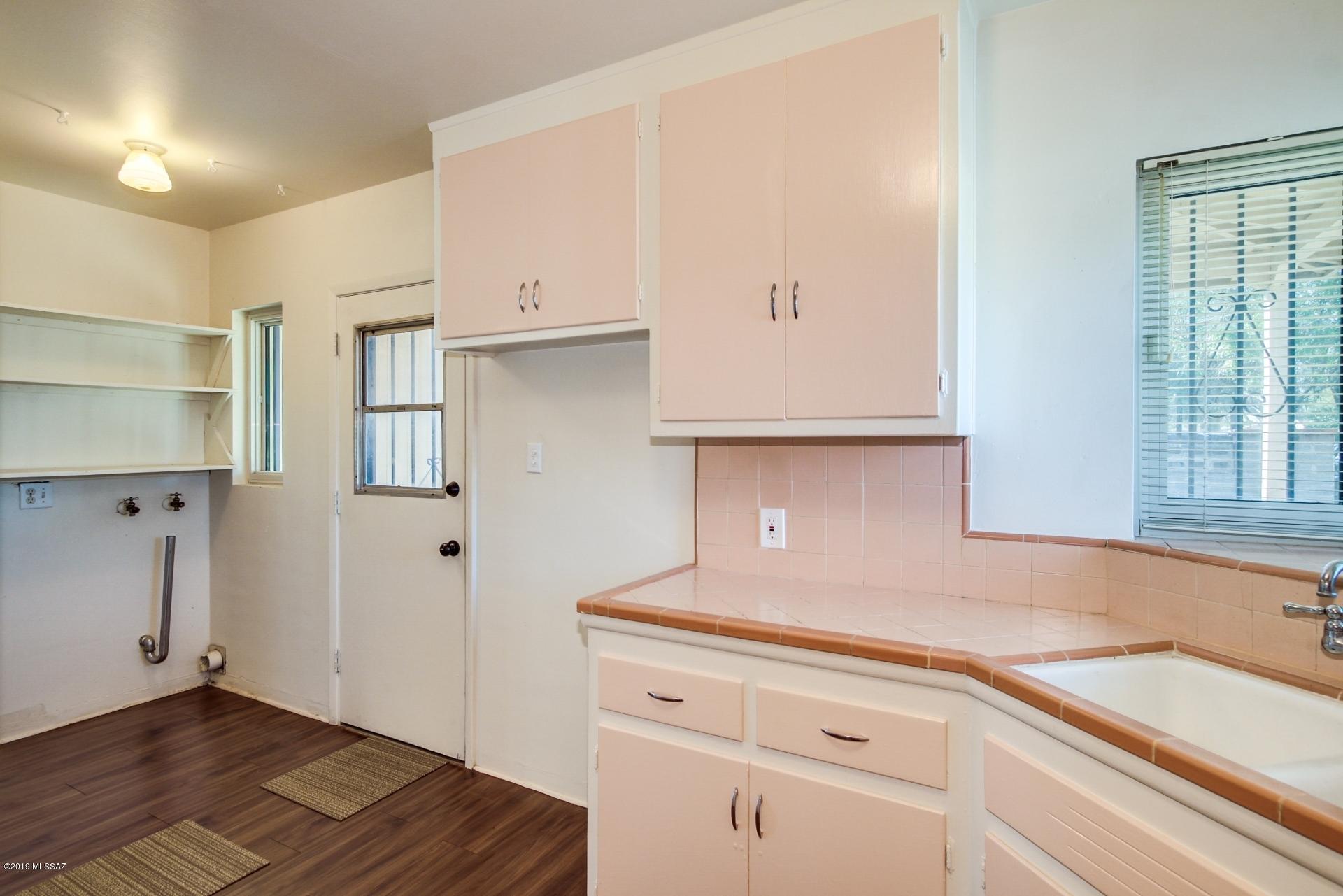 Del Monte Village - Residential