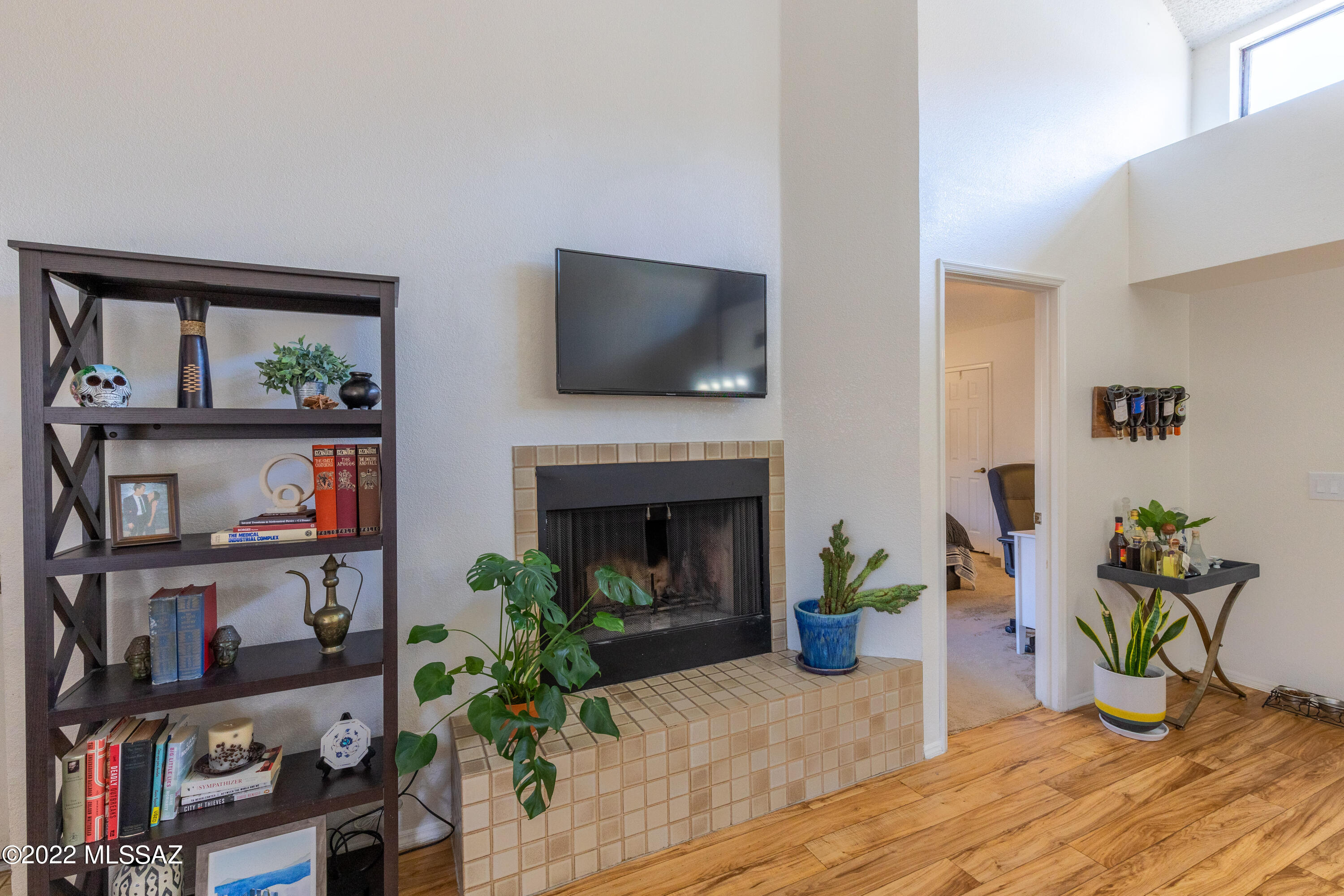 Casitas Real Condos. - Residential