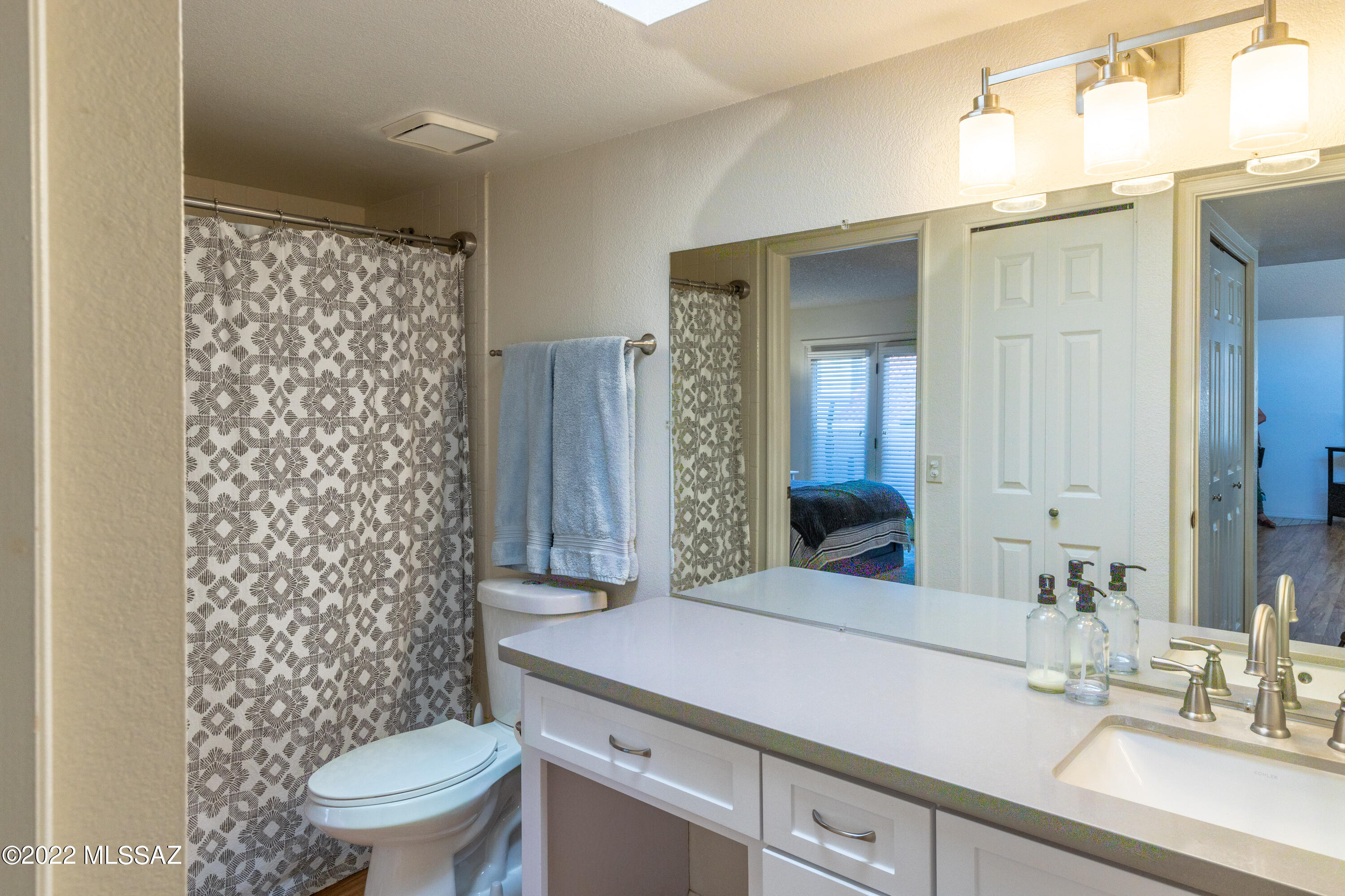 Casitas Real Condos. - Residential