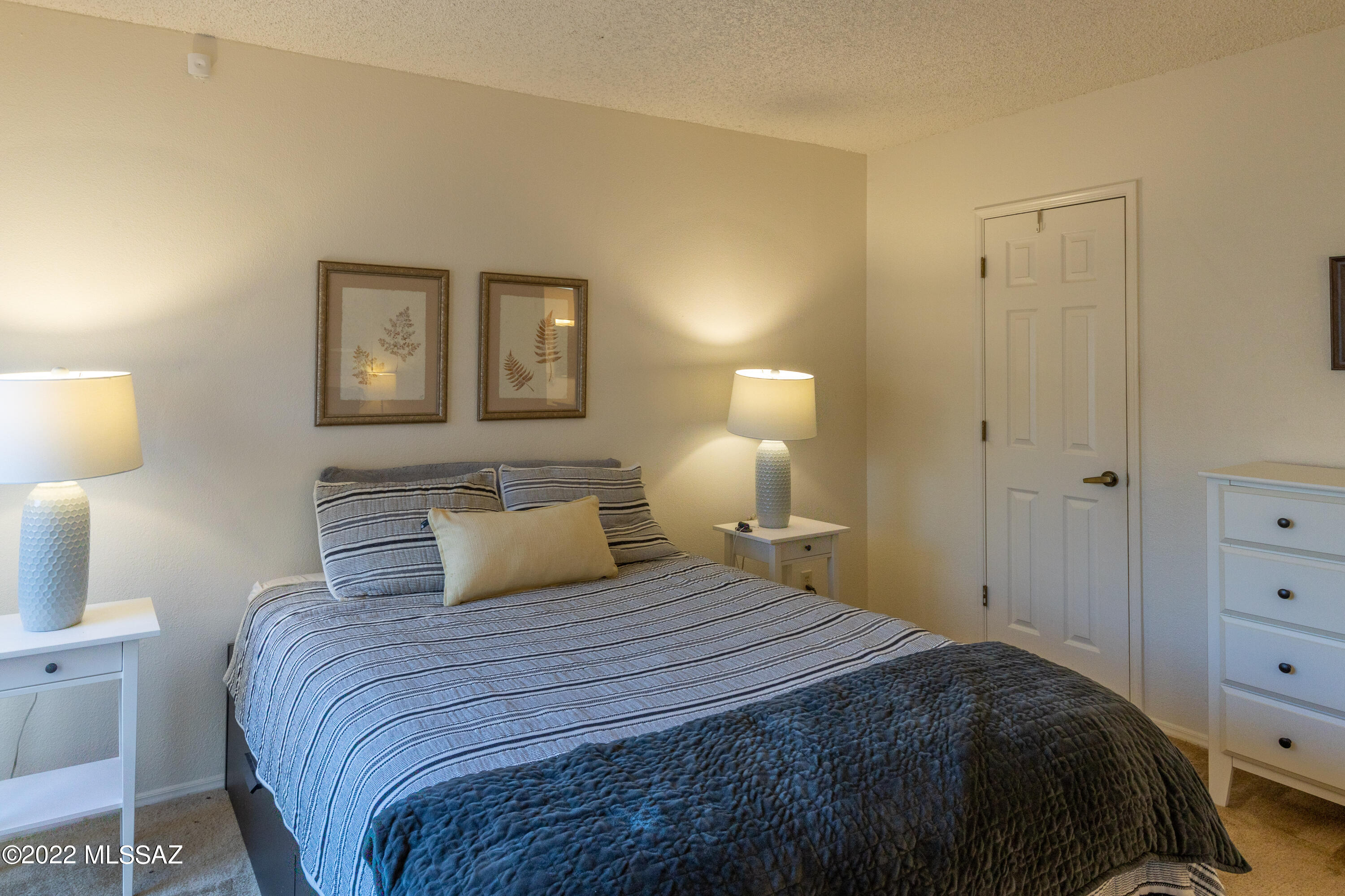 Casitas Real Condos. - Residential