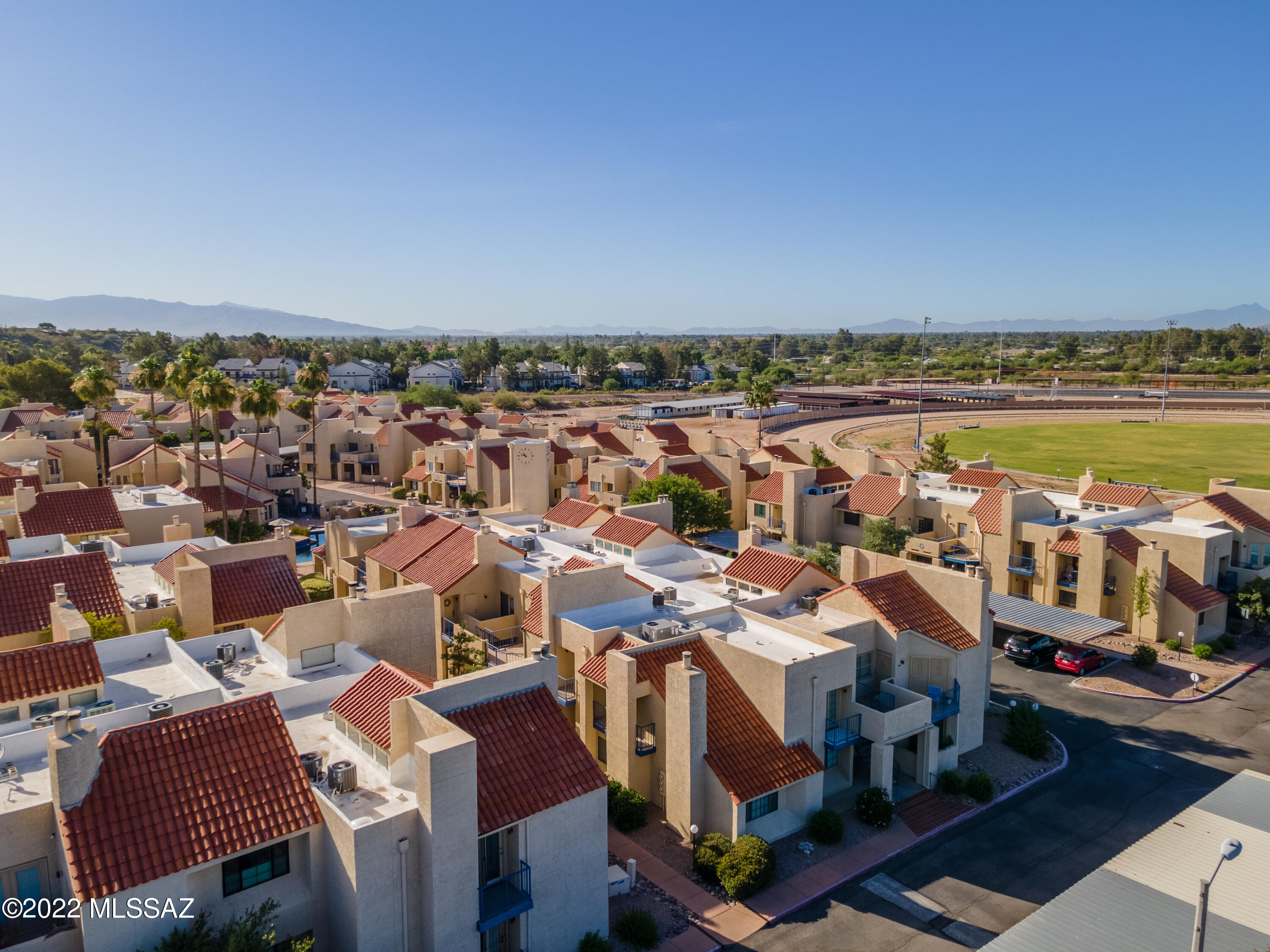 Casitas Real Condos. - Residential