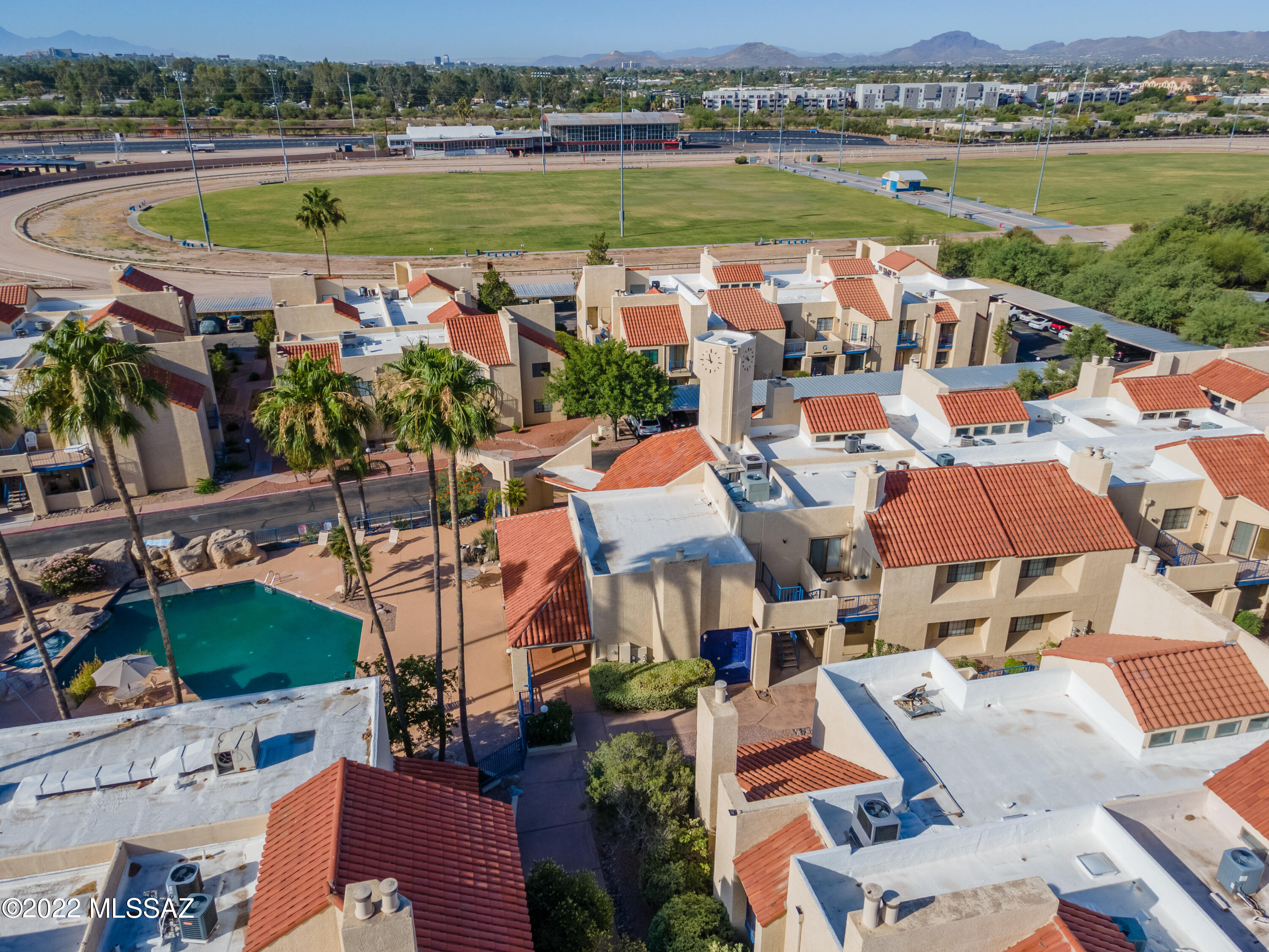 Casitas Real Condos. - Residential
