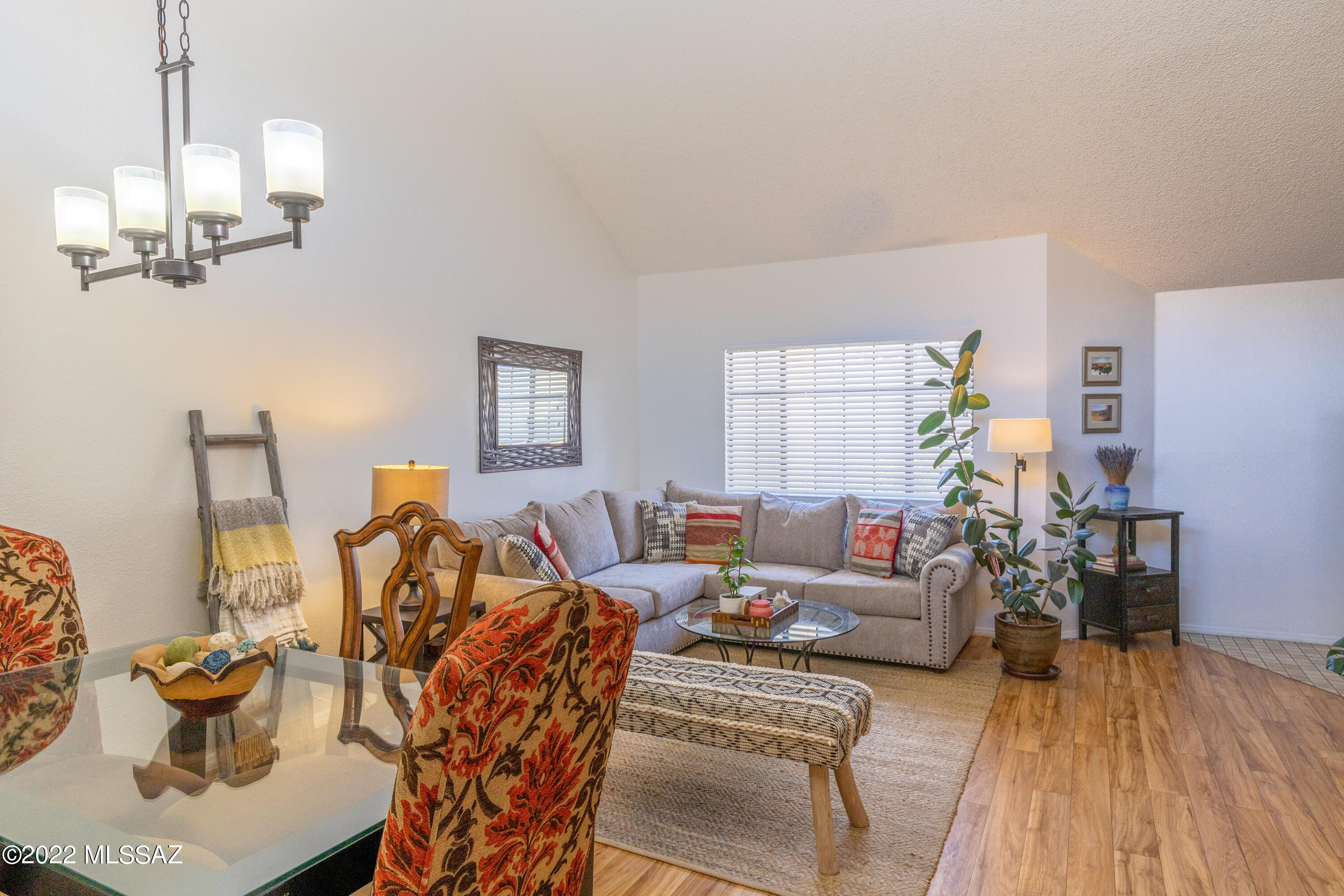 Casitas Real Condos. - Residential