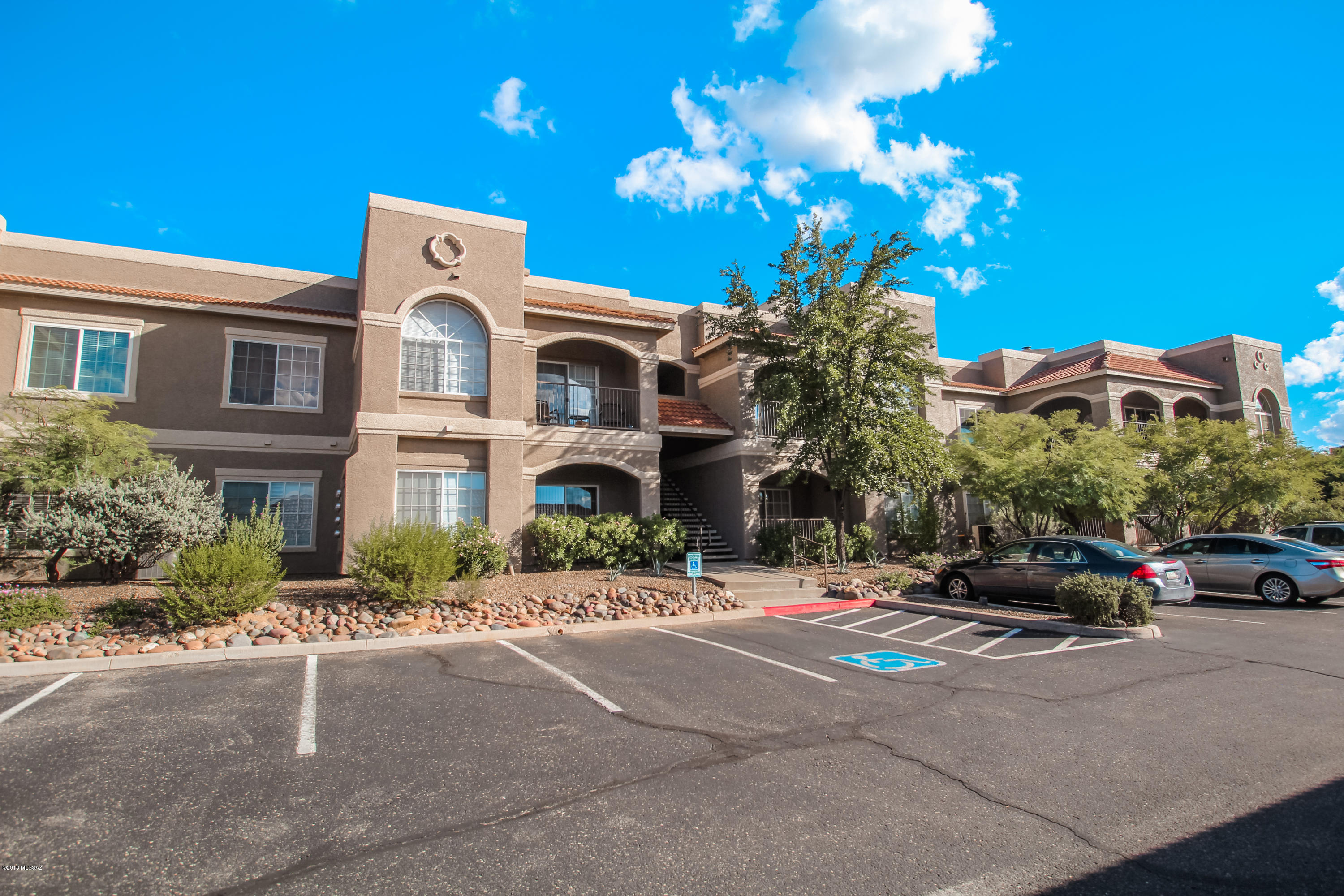 The Boulders at La Reserve Condominiums - Residential