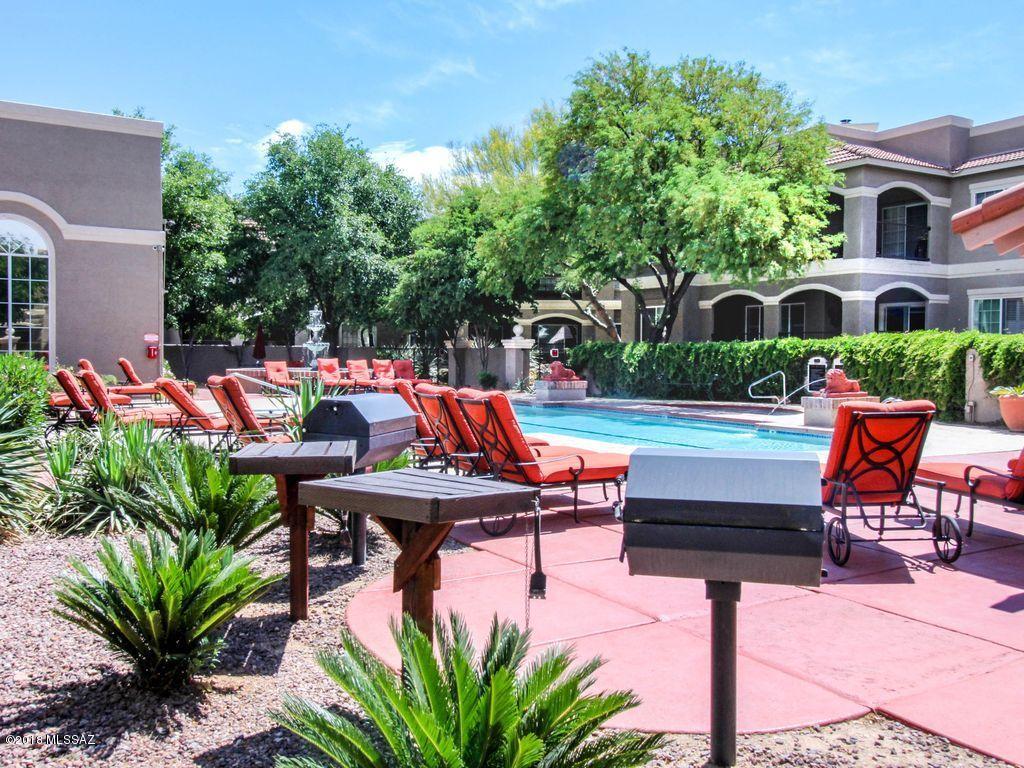 The Boulders at La Reserve Condominiums - Residential