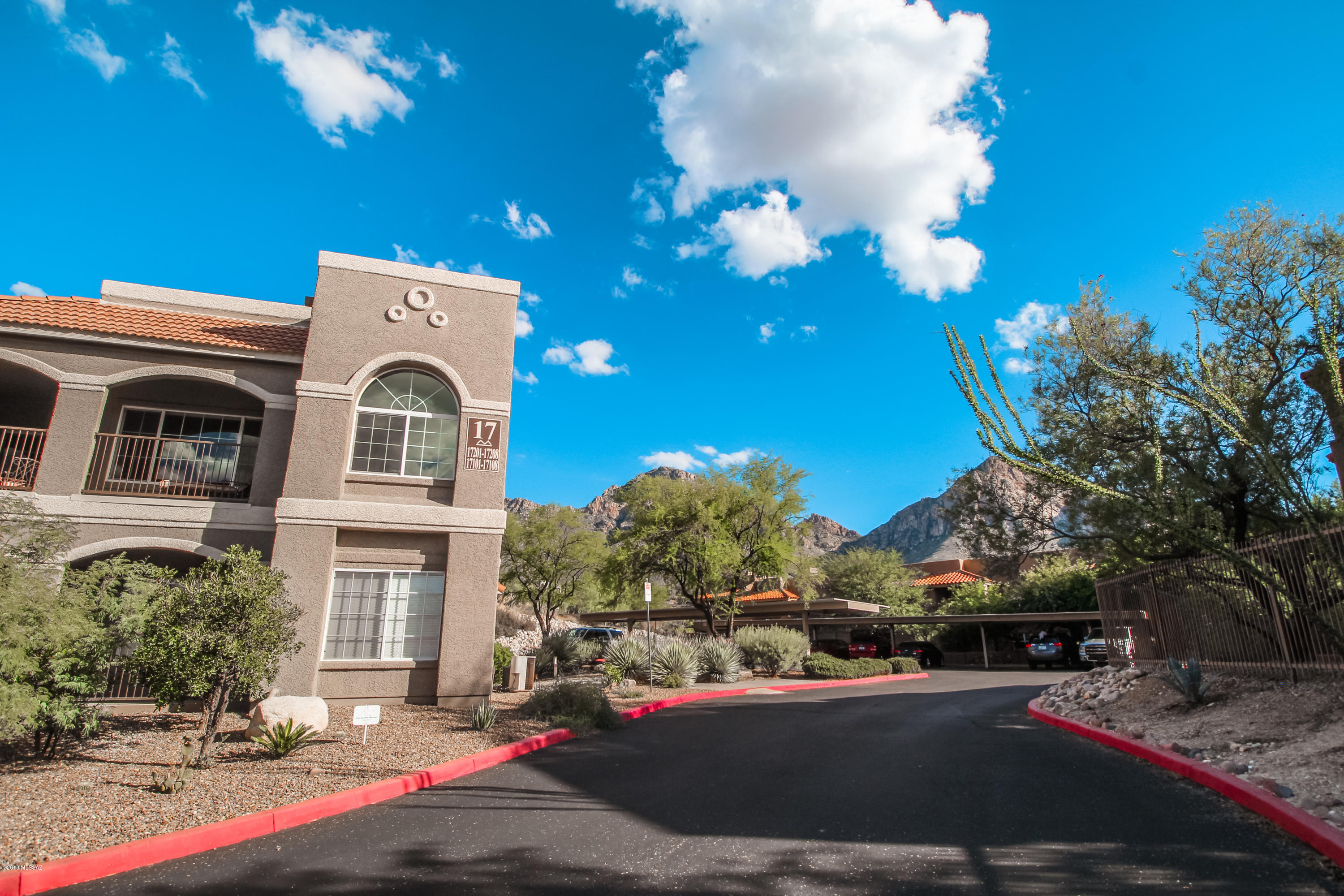 The Boulders at La Reserve Condominiums - Residential