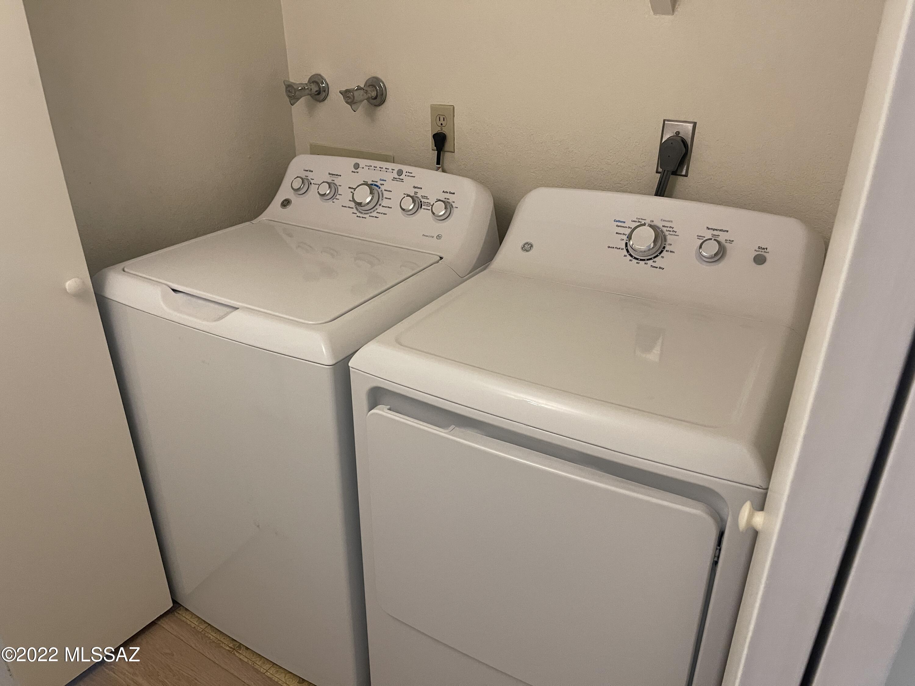 Richland Heights Townhouses - Residential