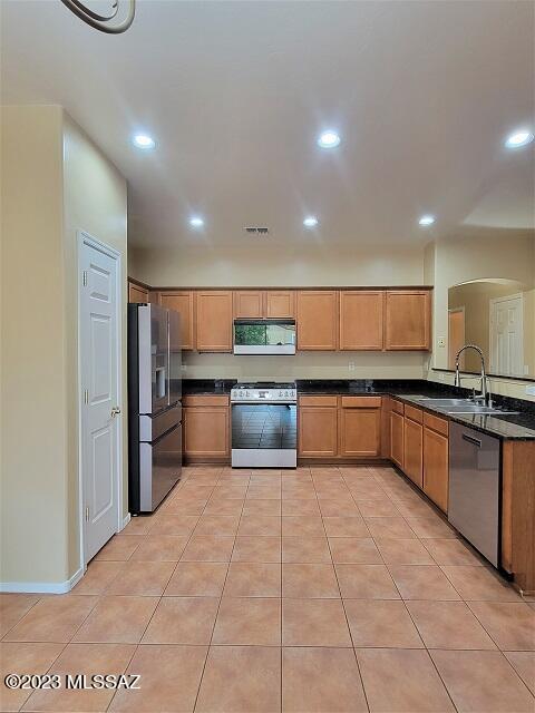Presidio Del Sol (1-111) - Residential Lease