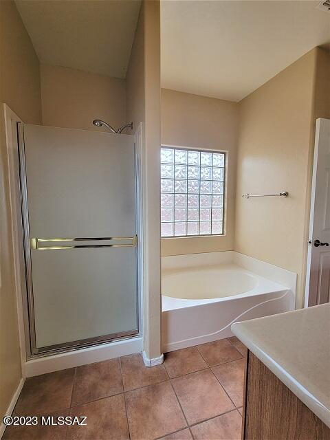 Presidio Del Sol (1-111) - Residential Lease