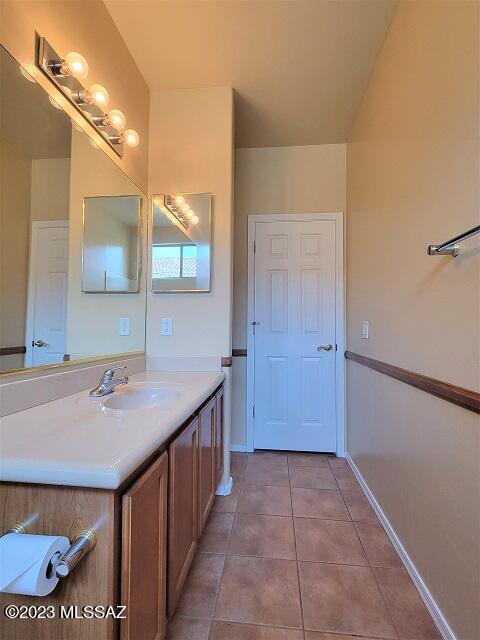 Presidio Del Sol (1-111) - Residential Lease