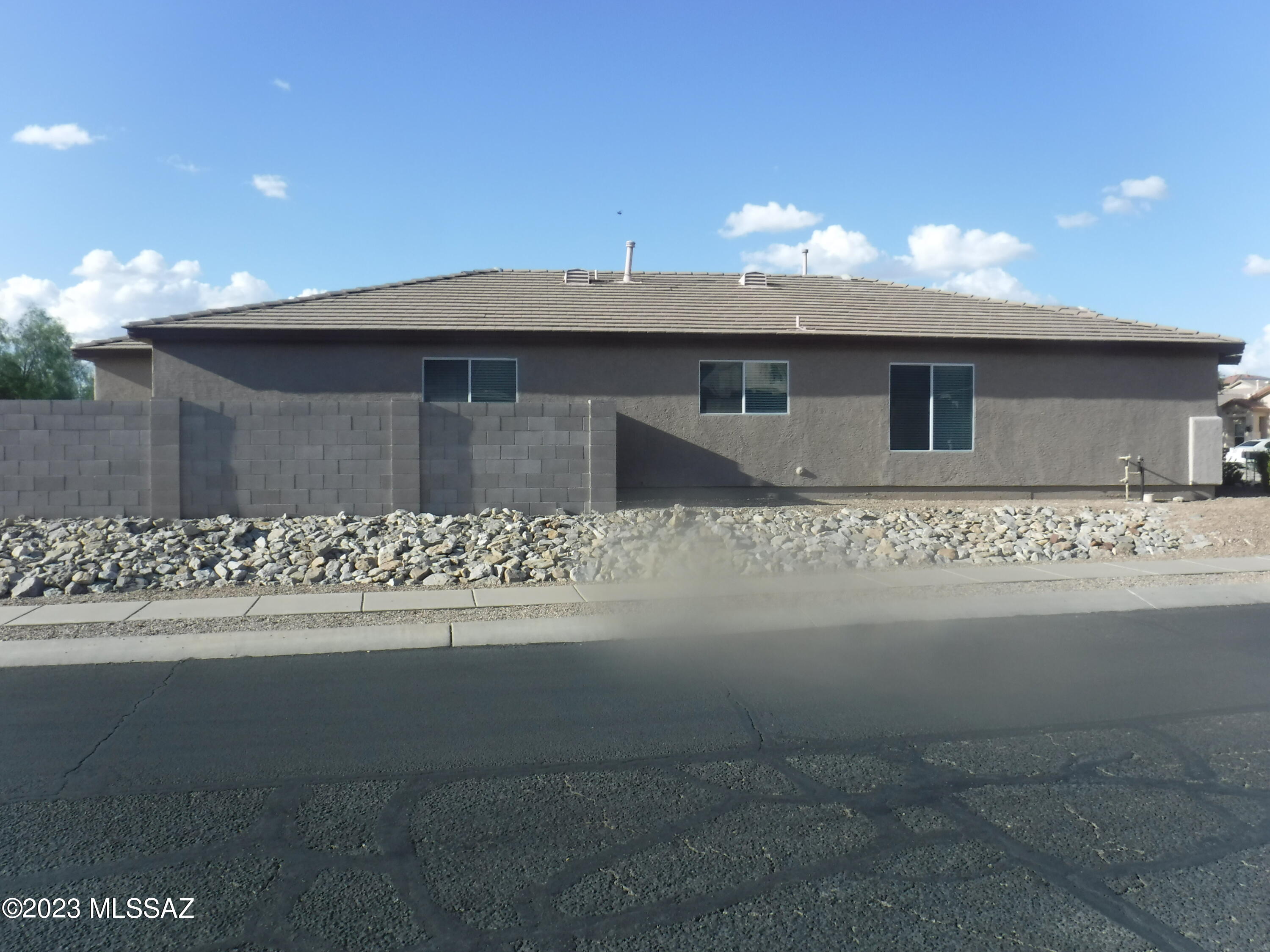 Hartman Vistas-(1-353) - Residential Lease