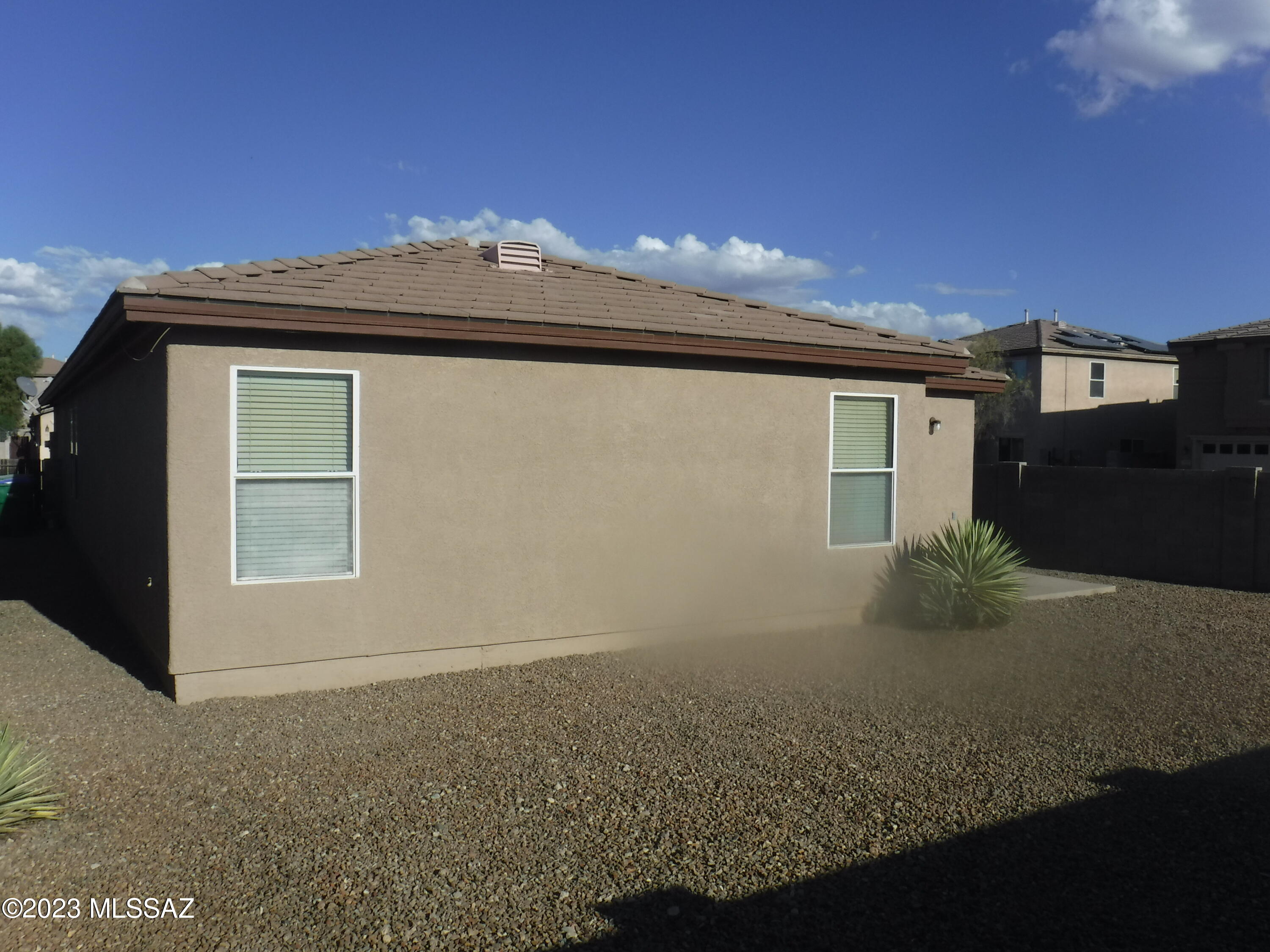 Hartman Vistas-(1-353) - Residential Lease