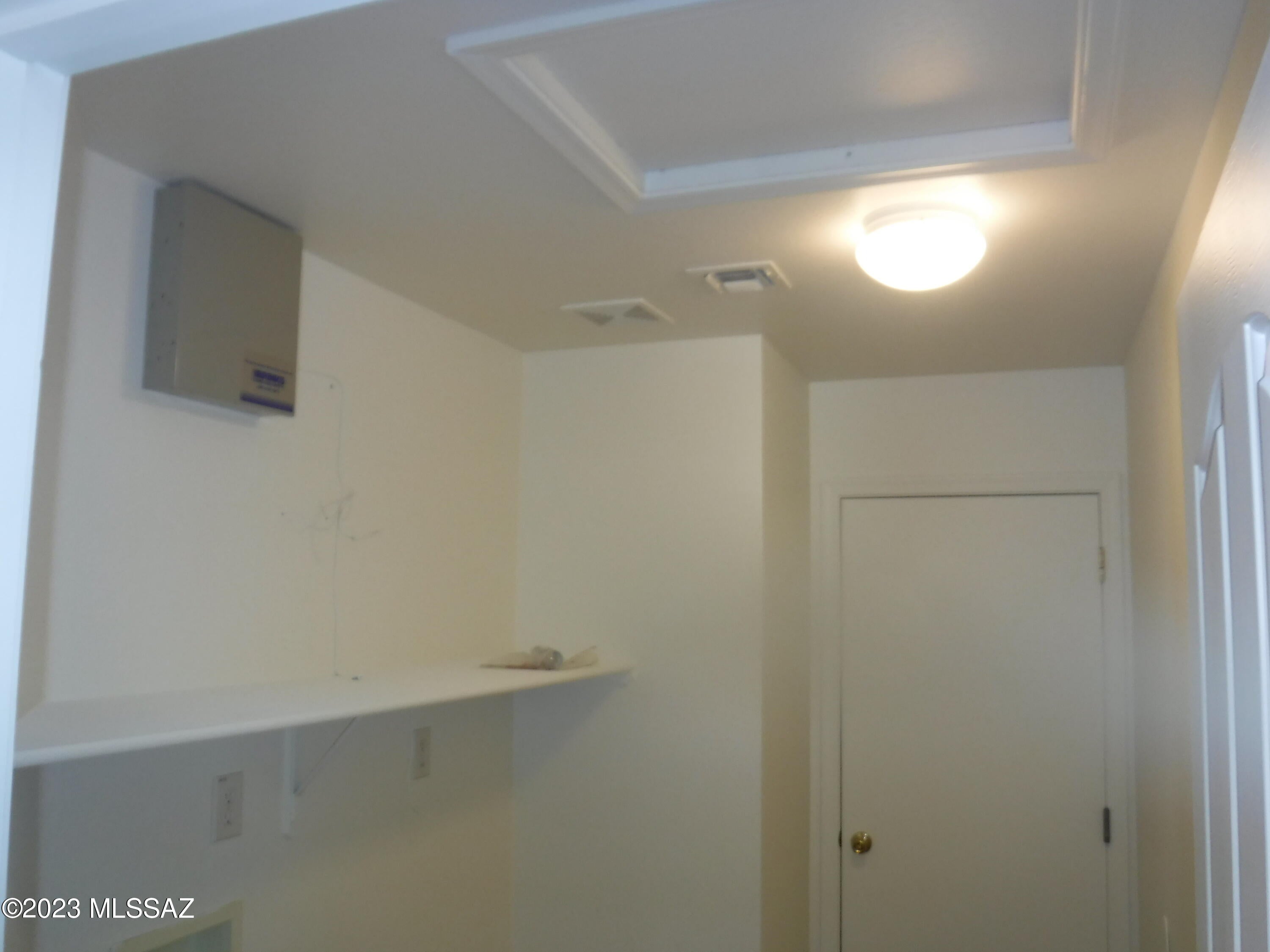 Hartman Vistas-(1-353) - Residential Lease