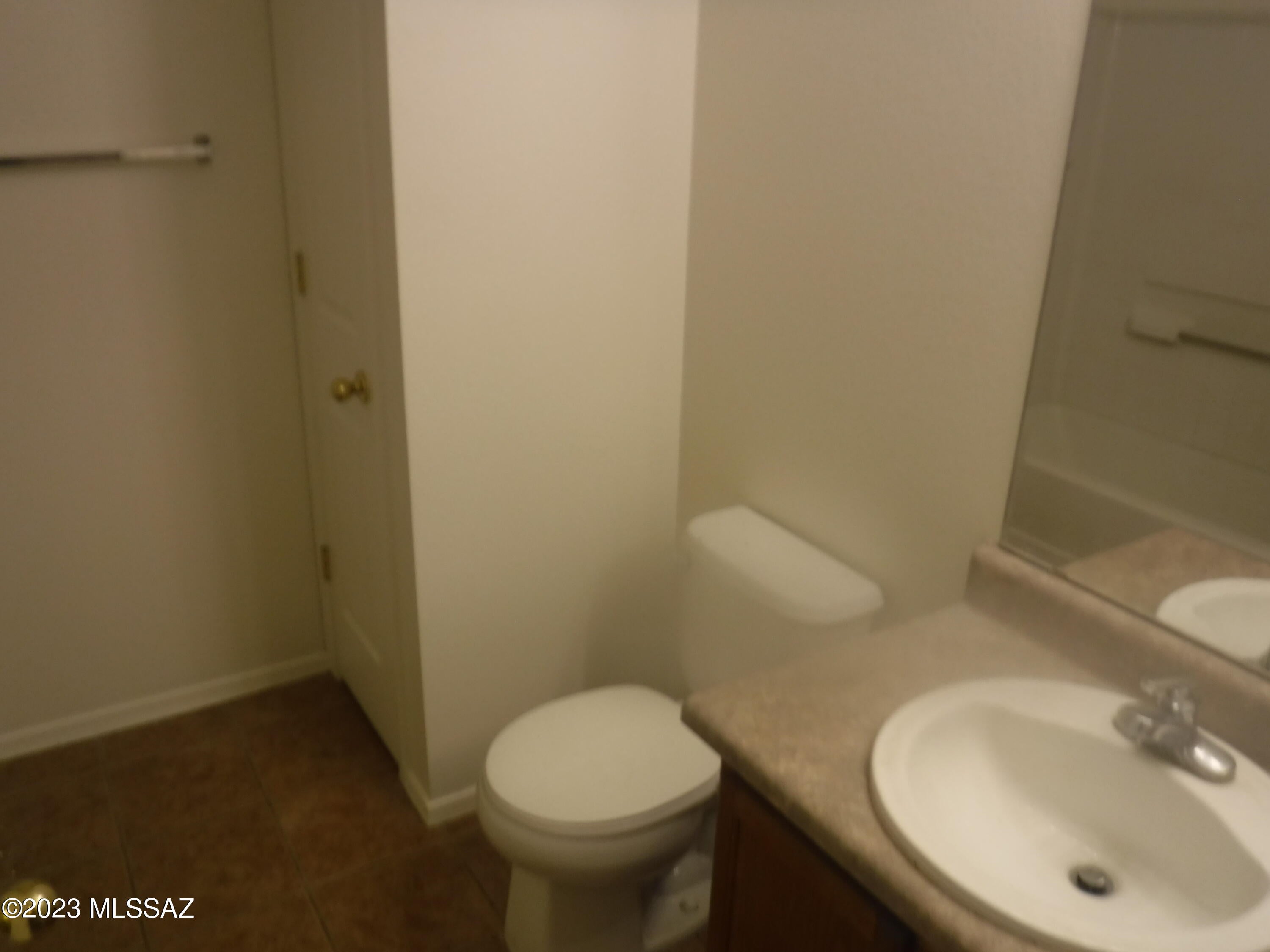 Hartman Vistas-(1-353) - Residential Lease
