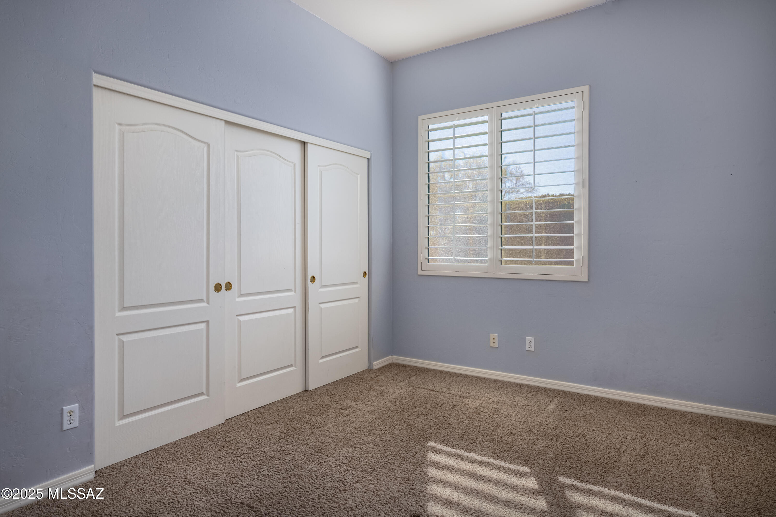 Mira Vista (1-60) - Residential