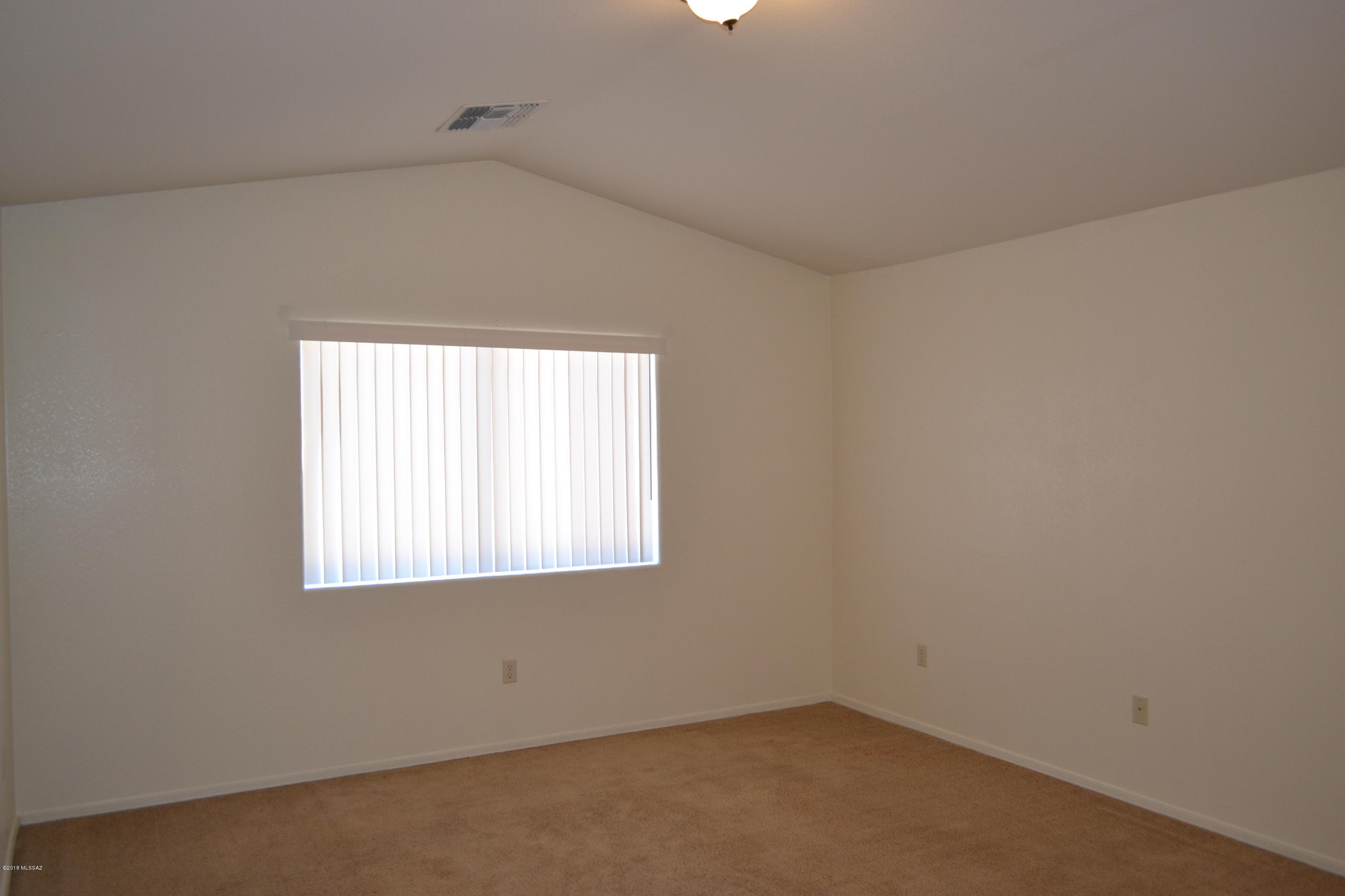 Tres Pueblos - Residential Lease