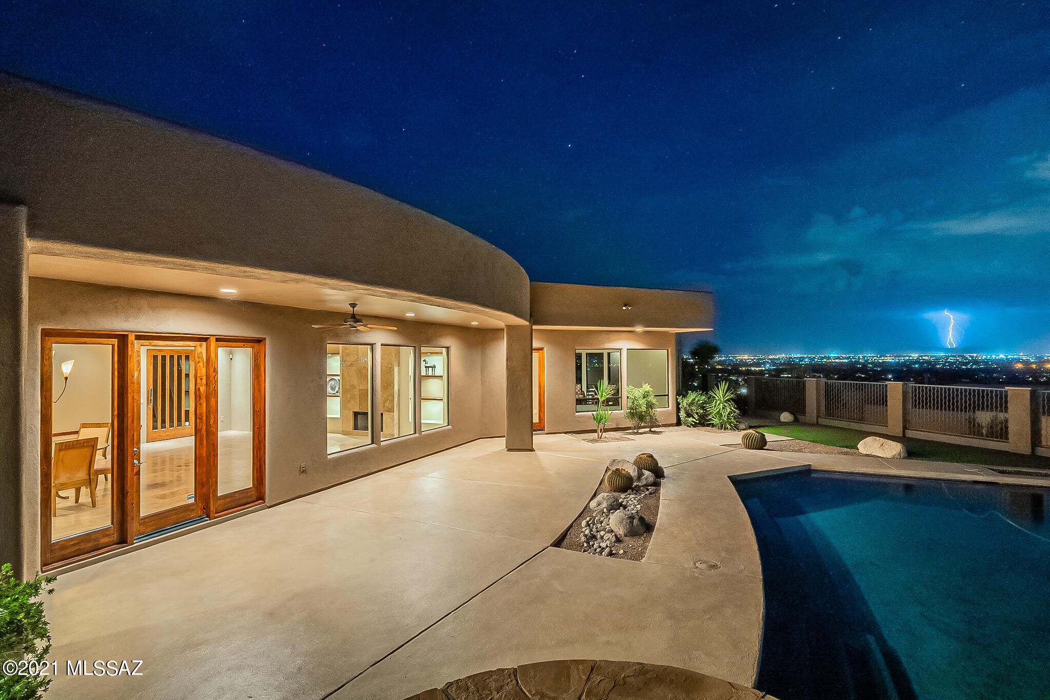 Sabino Mountain (1-290) - Residential