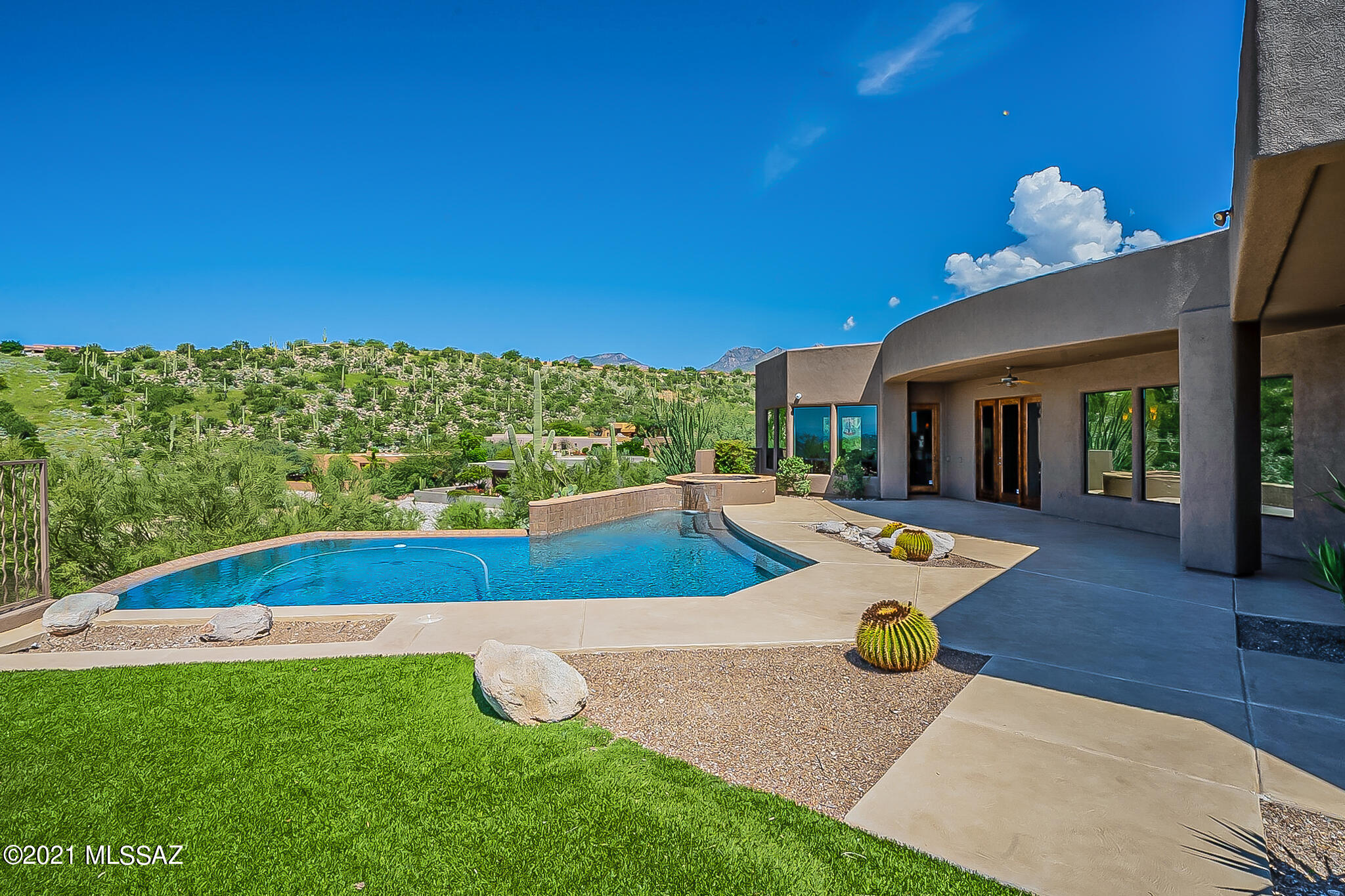 Sabino Mountain (1-290) - Residential