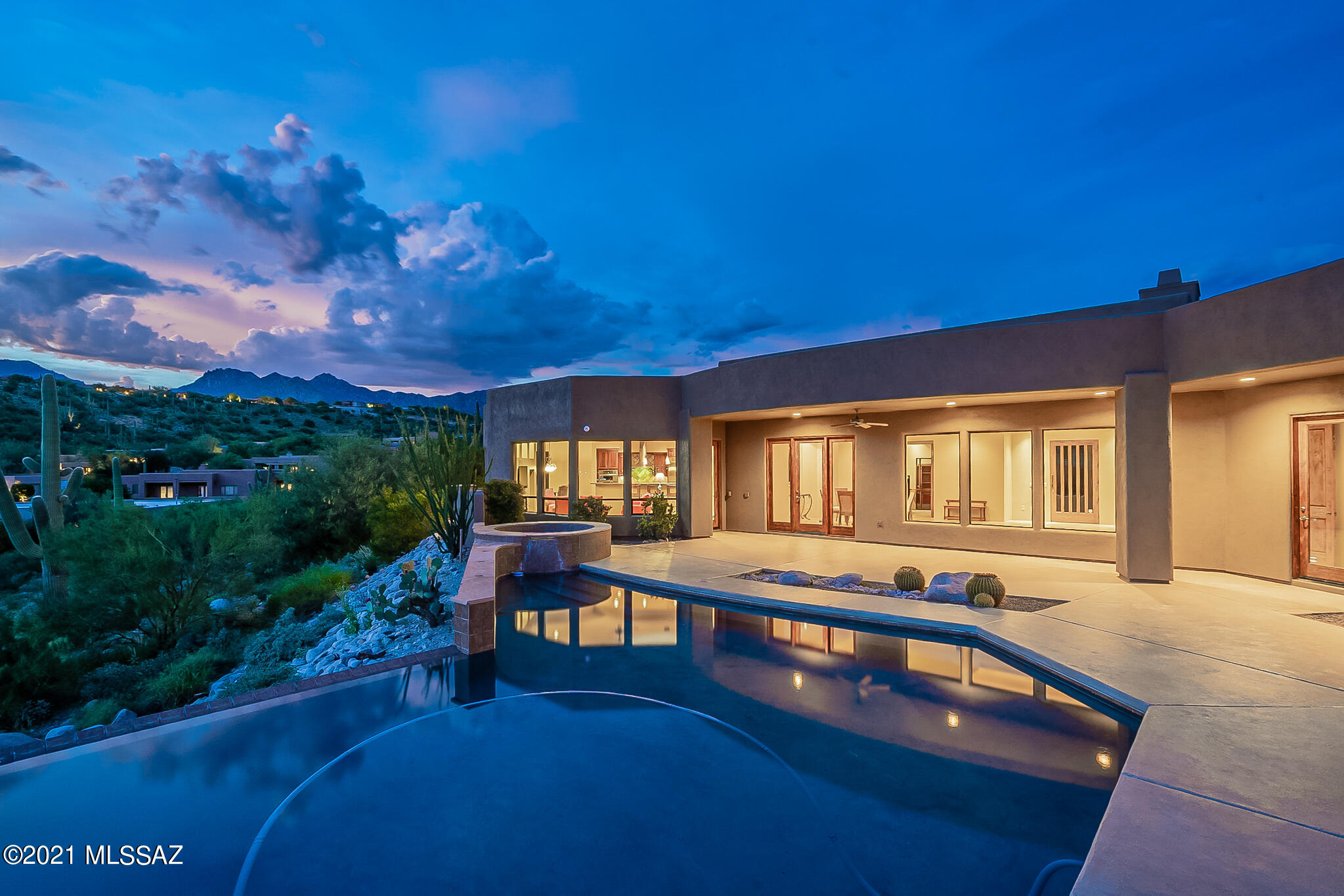 Sabino Mountain (1-290) - Residential