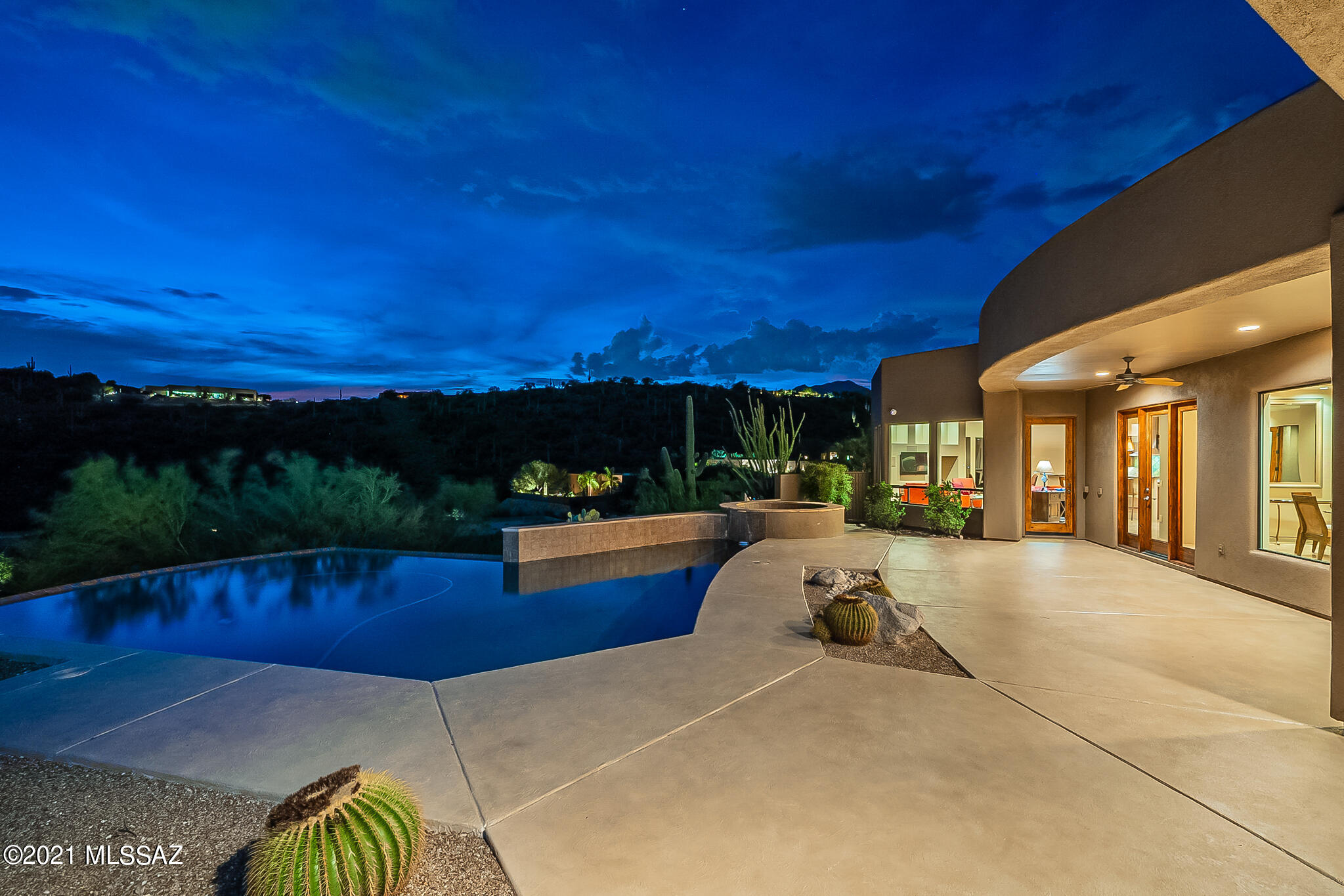 Sabino Mountain (1-290) - Residential
