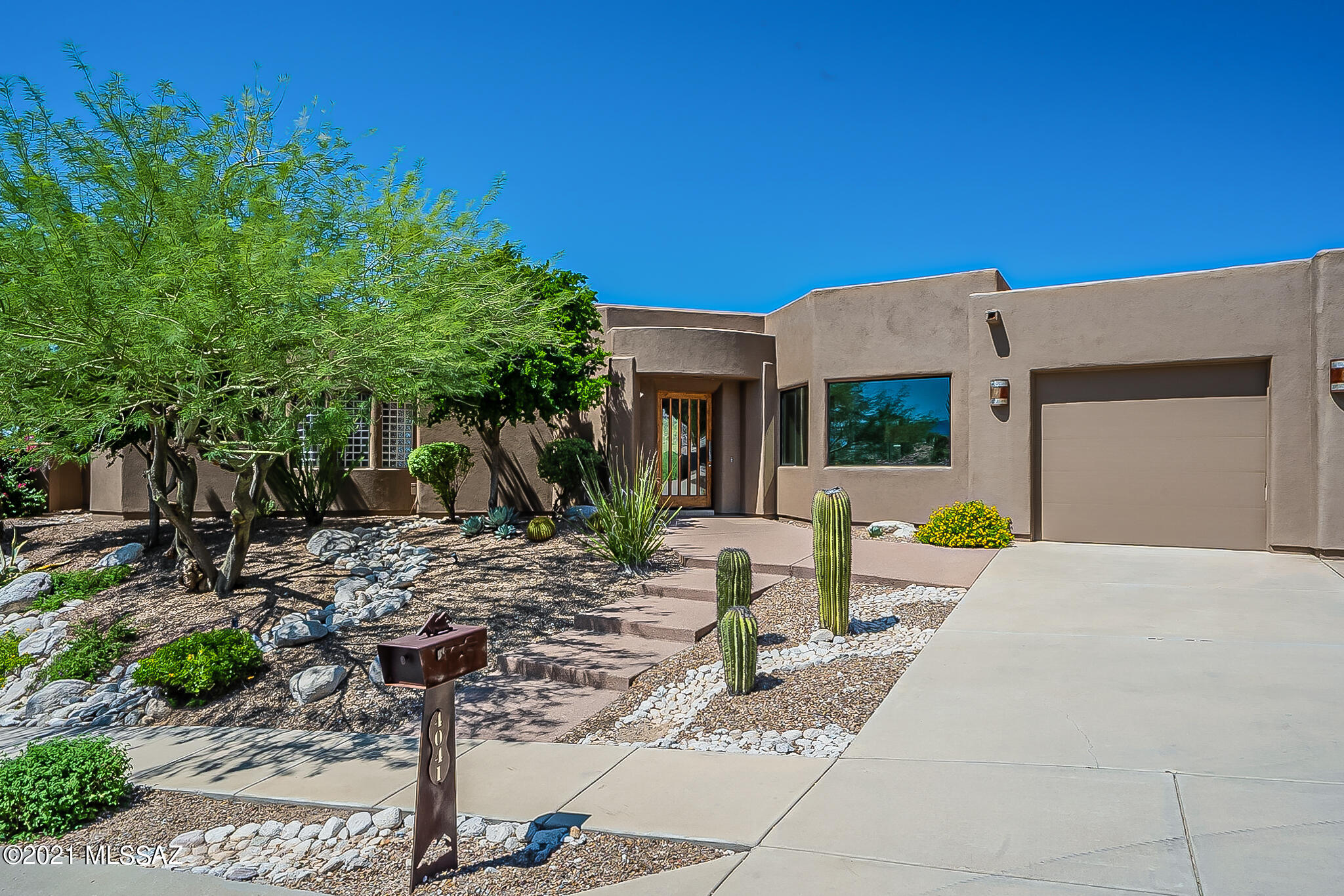 Sabino Mountain (1-290) - Residential