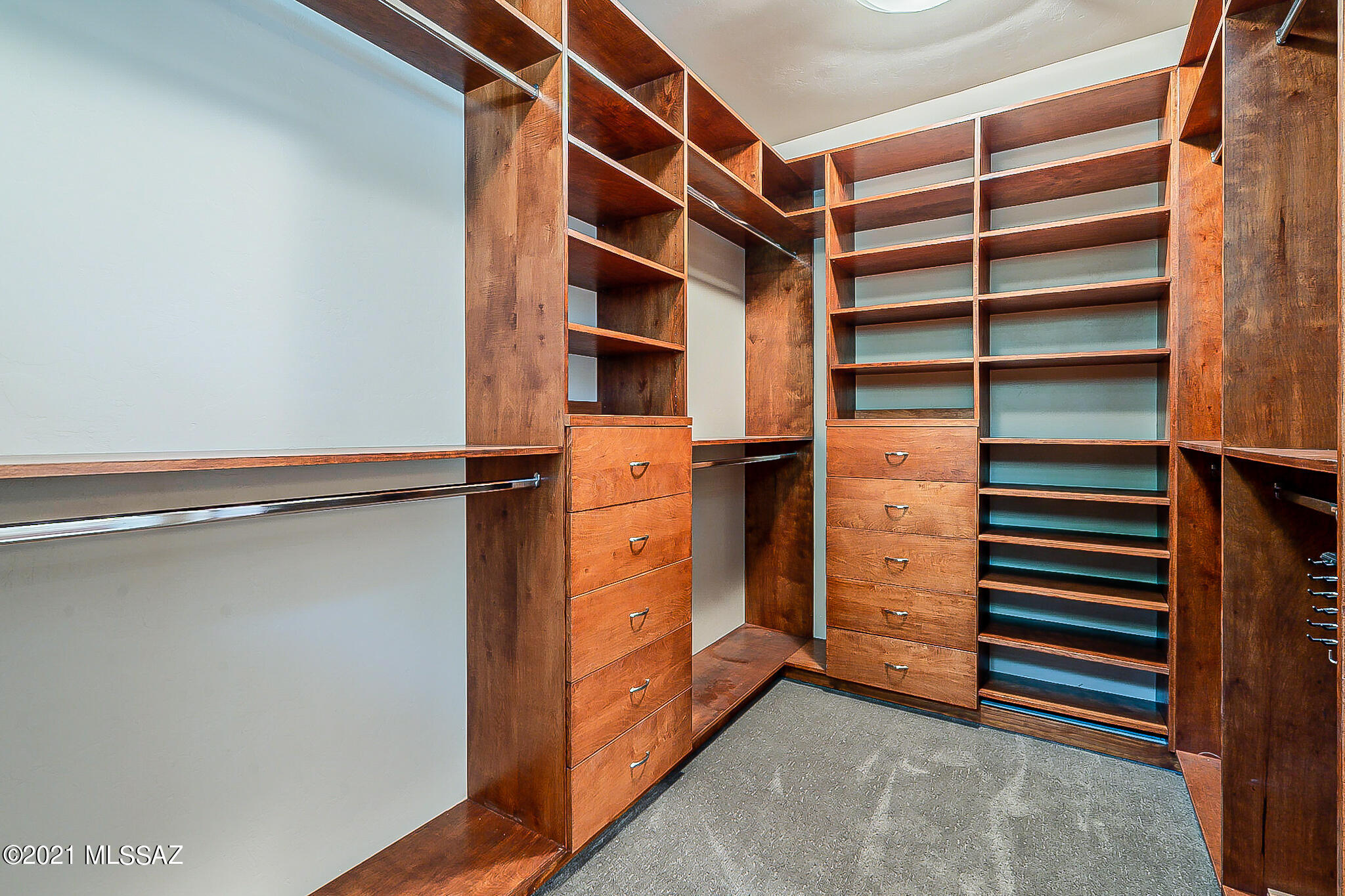 Sabino Mountain (1-290) - Residential