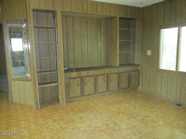 Valencia Ranchos (1-107) - Residential