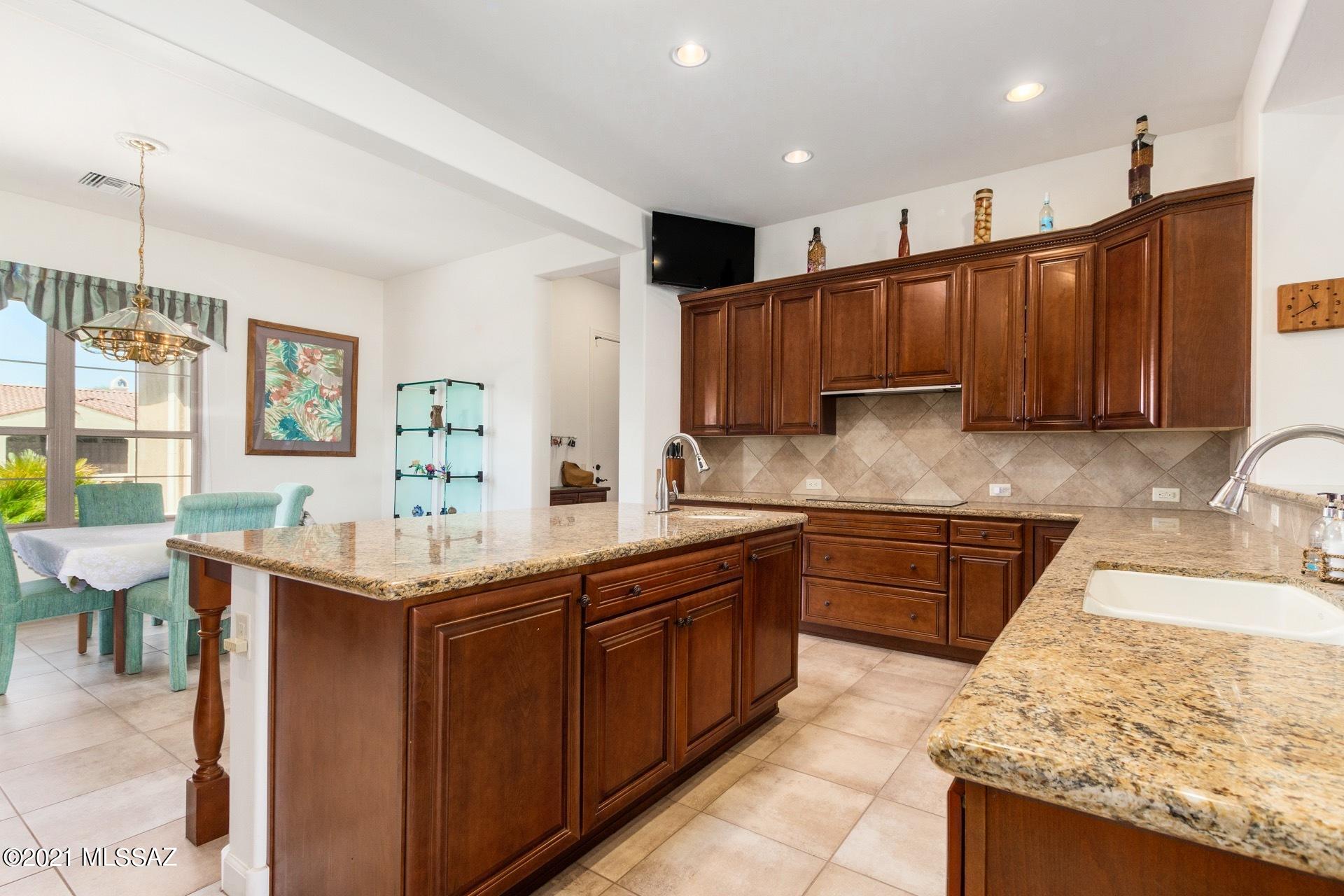 Saddlebrooke - Residential