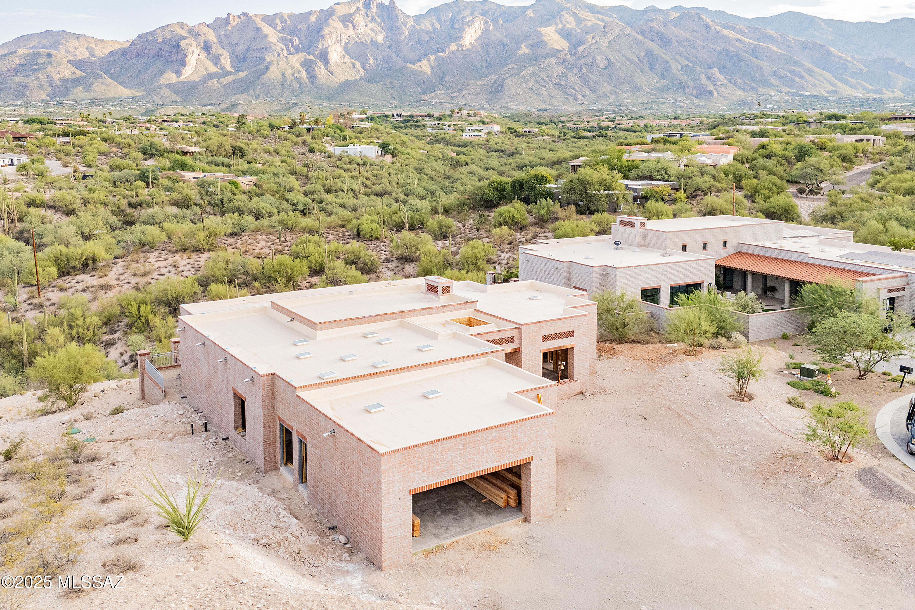 Quintana in the Catalina Foothills - Residential