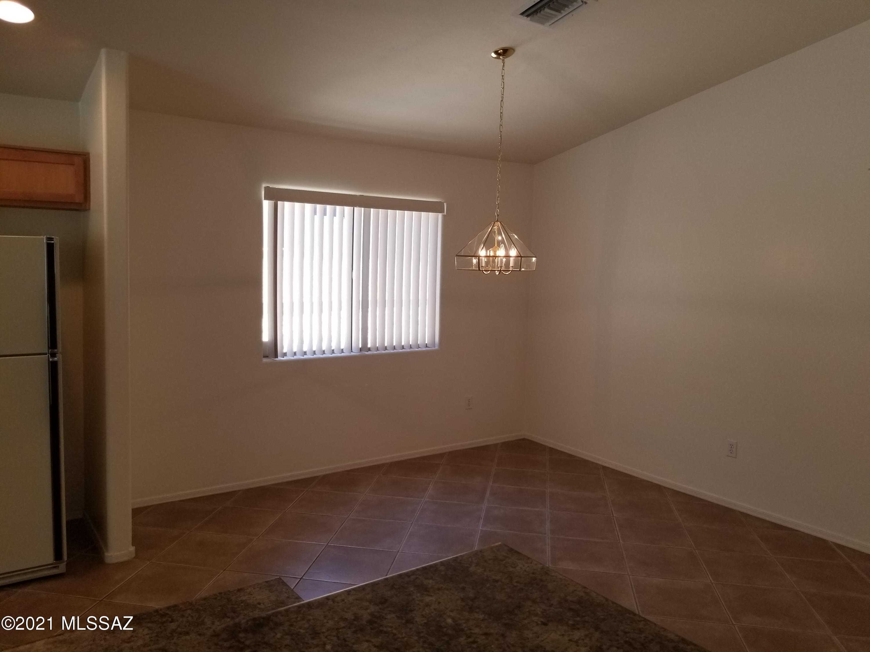 Mountain Manor View - Residential Lease