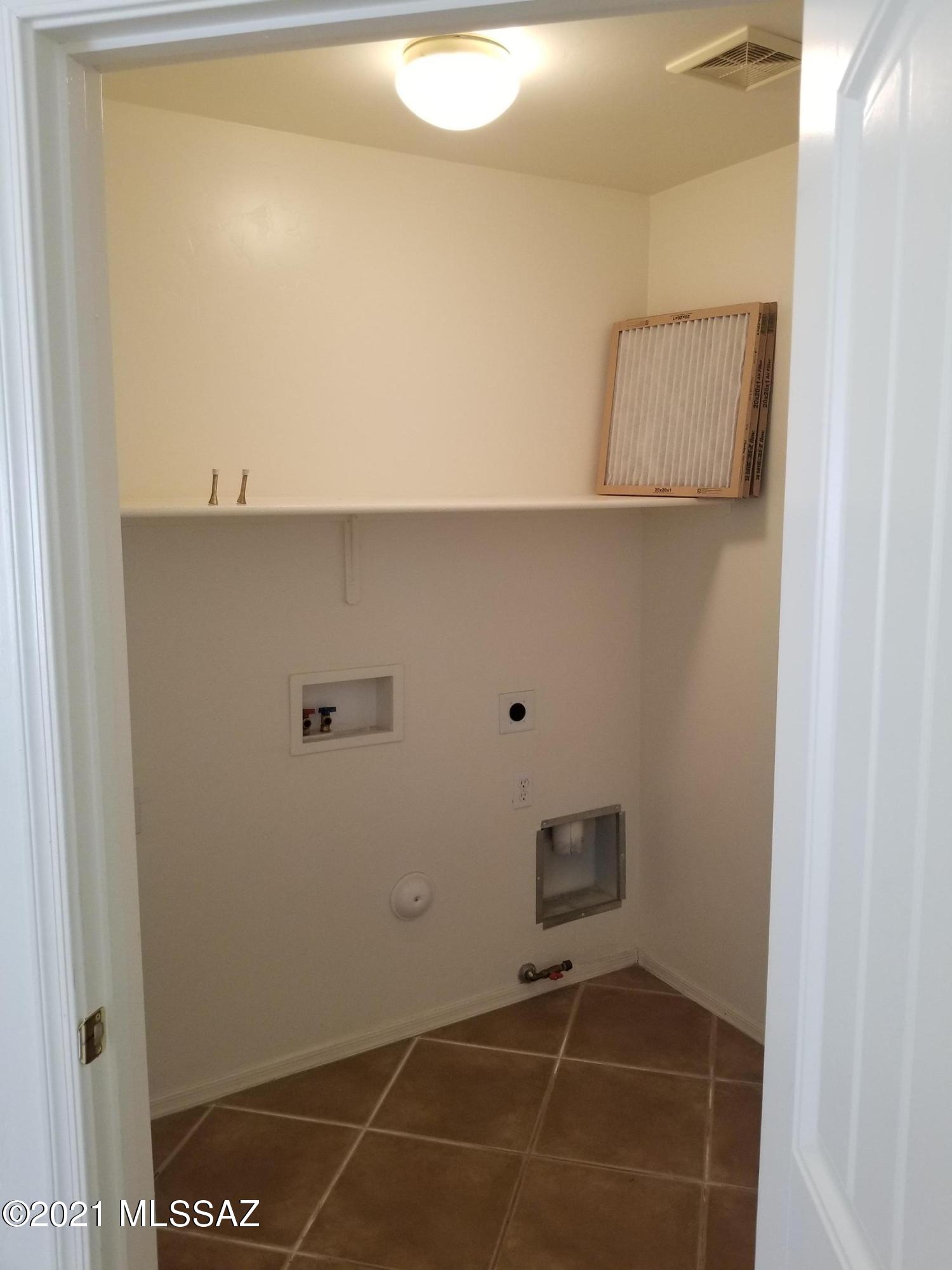 Mountain Manor View - Residential Lease