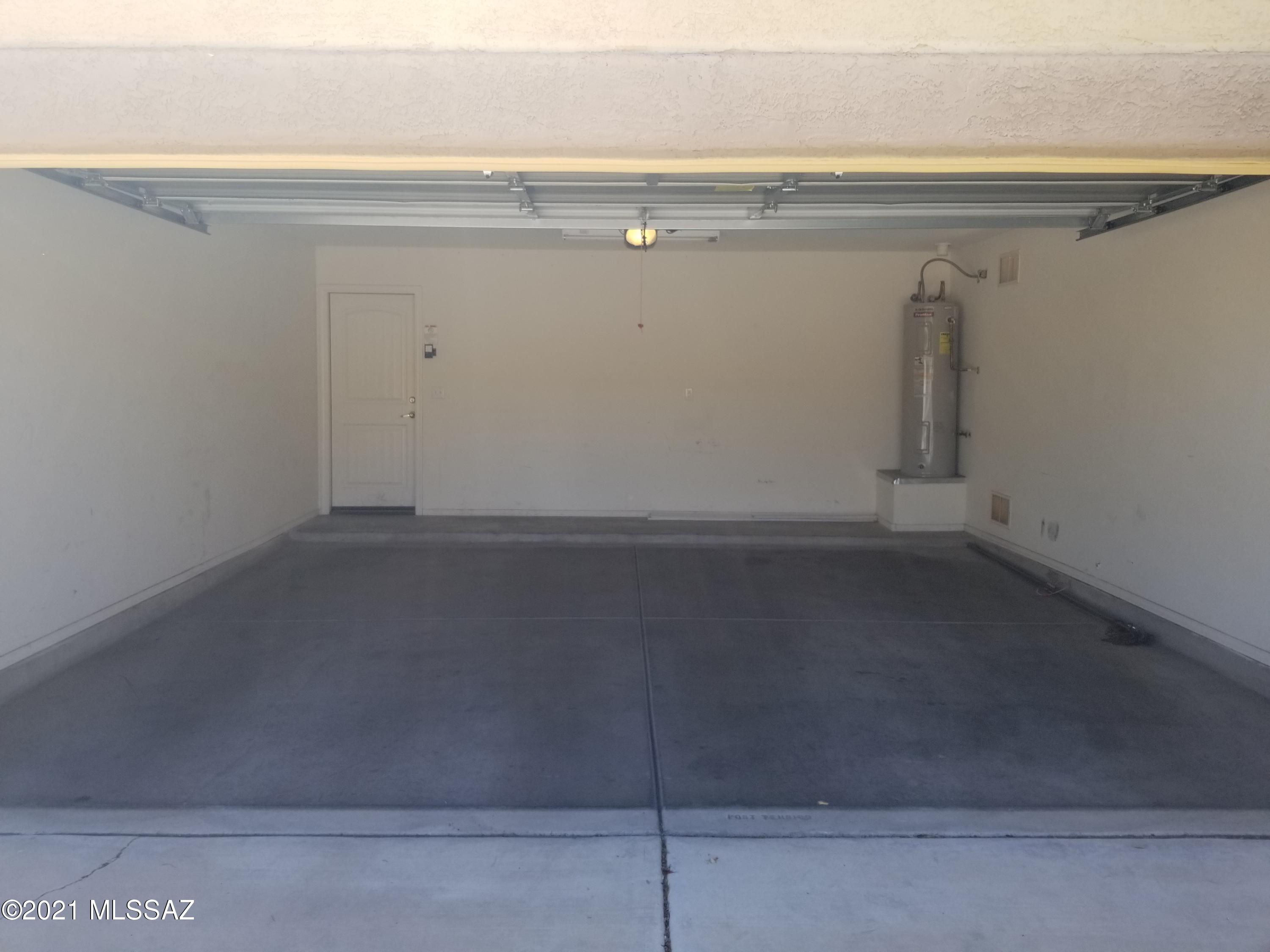 Mountain Manor View - Residential Lease